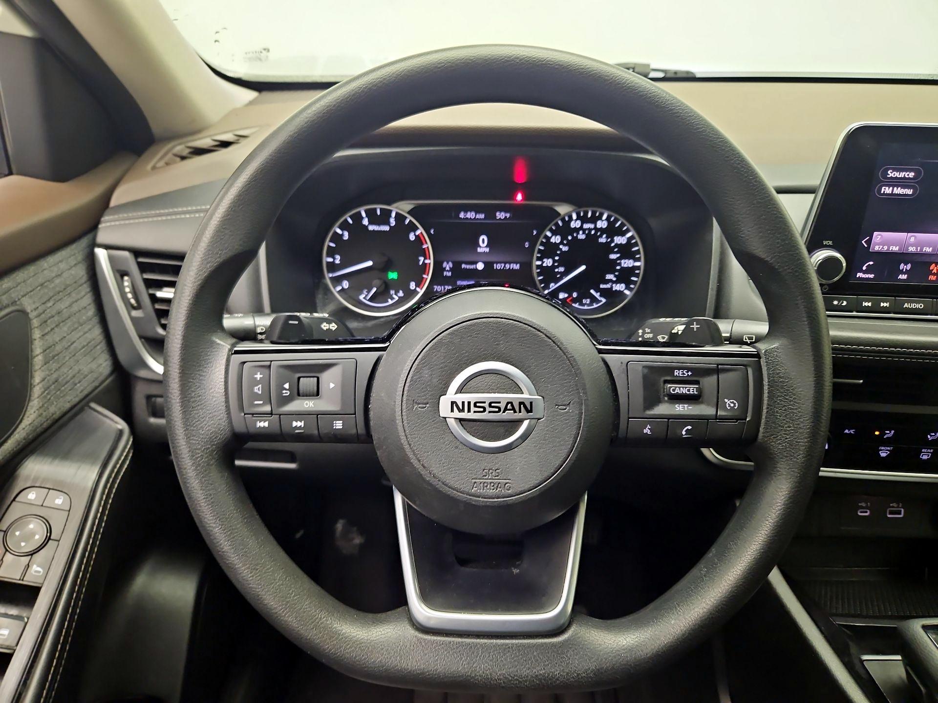 Thumbnail: 2021 Nissan Rogue - 10