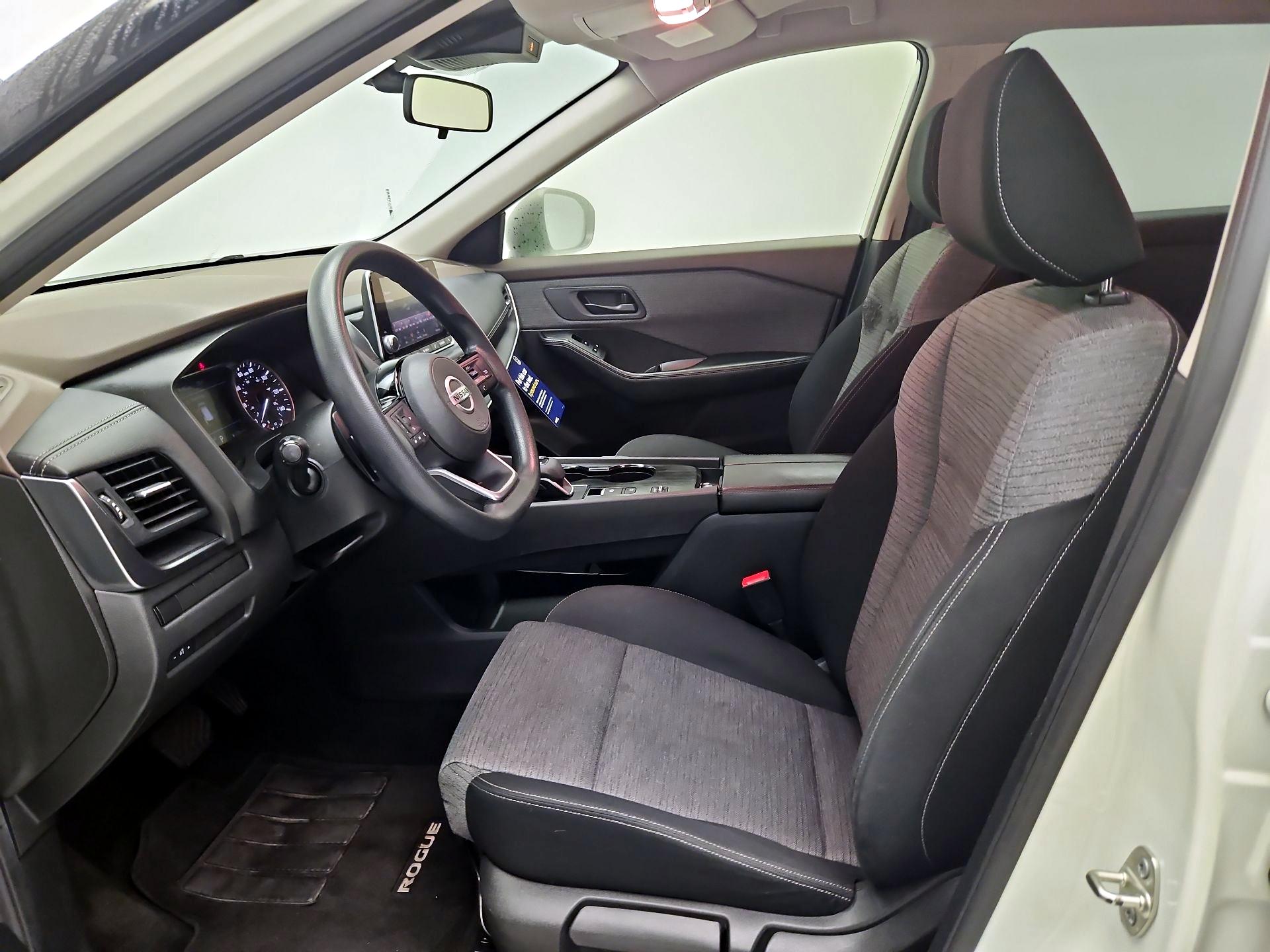 Thumbnail: 2021 Nissan Rogue - 11