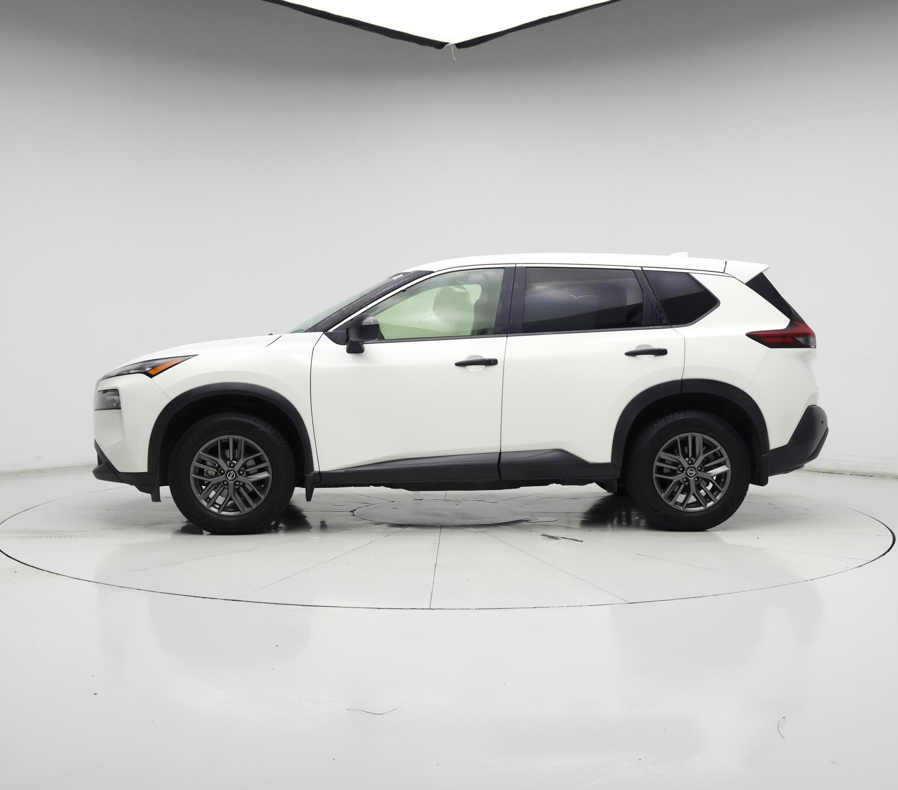 Thumbnail: 2021 Nissan Rogue - 3