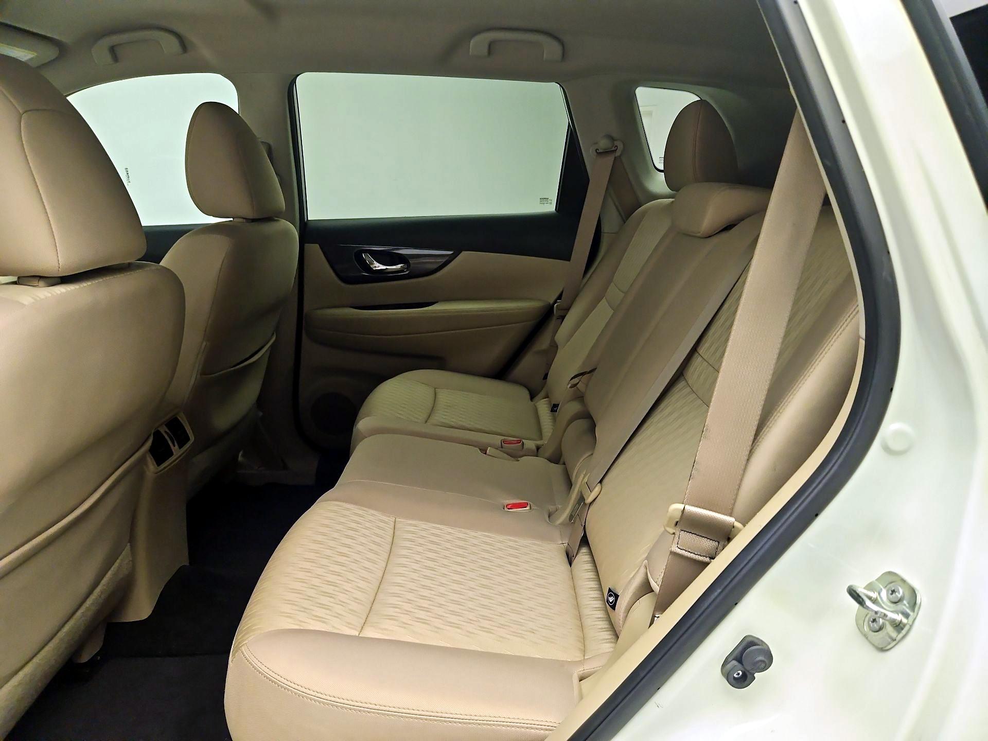 Thumbnail: 2018 Nissan Rogue - 19