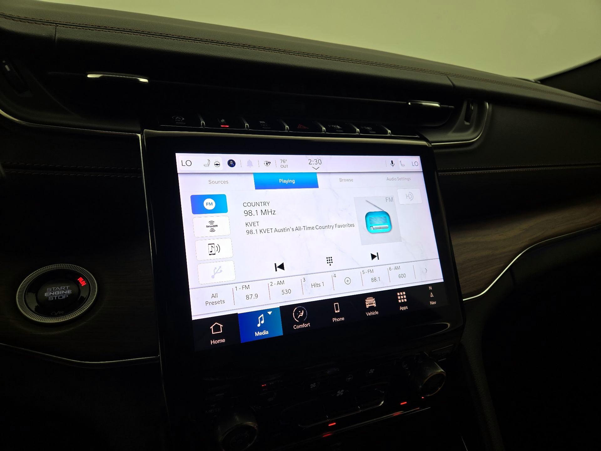 Thumbnail: 2025 Jeep Grand Cherokee L - 16