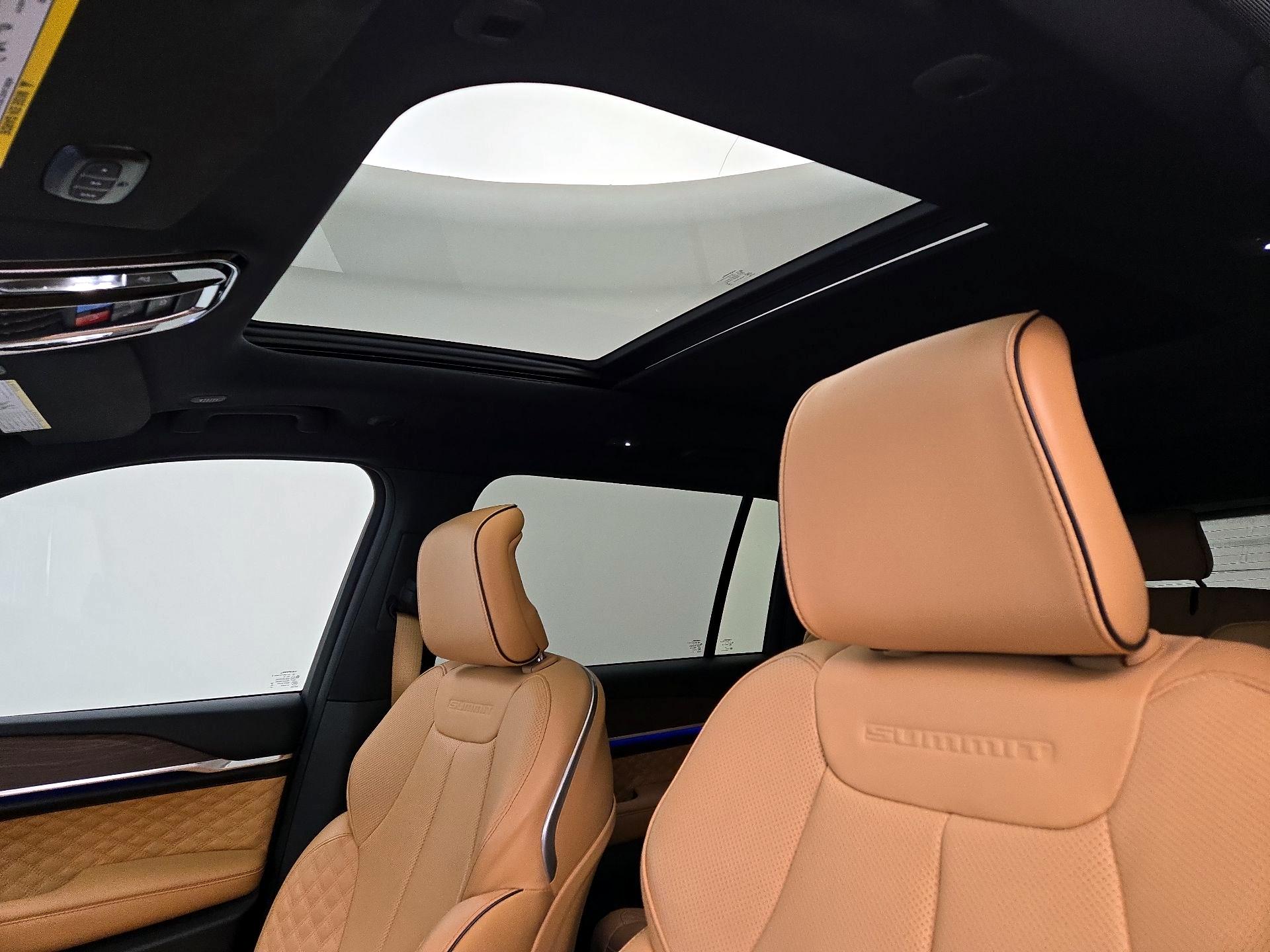 Thumbnail: 2025 Jeep Grand Cherokee L - 20