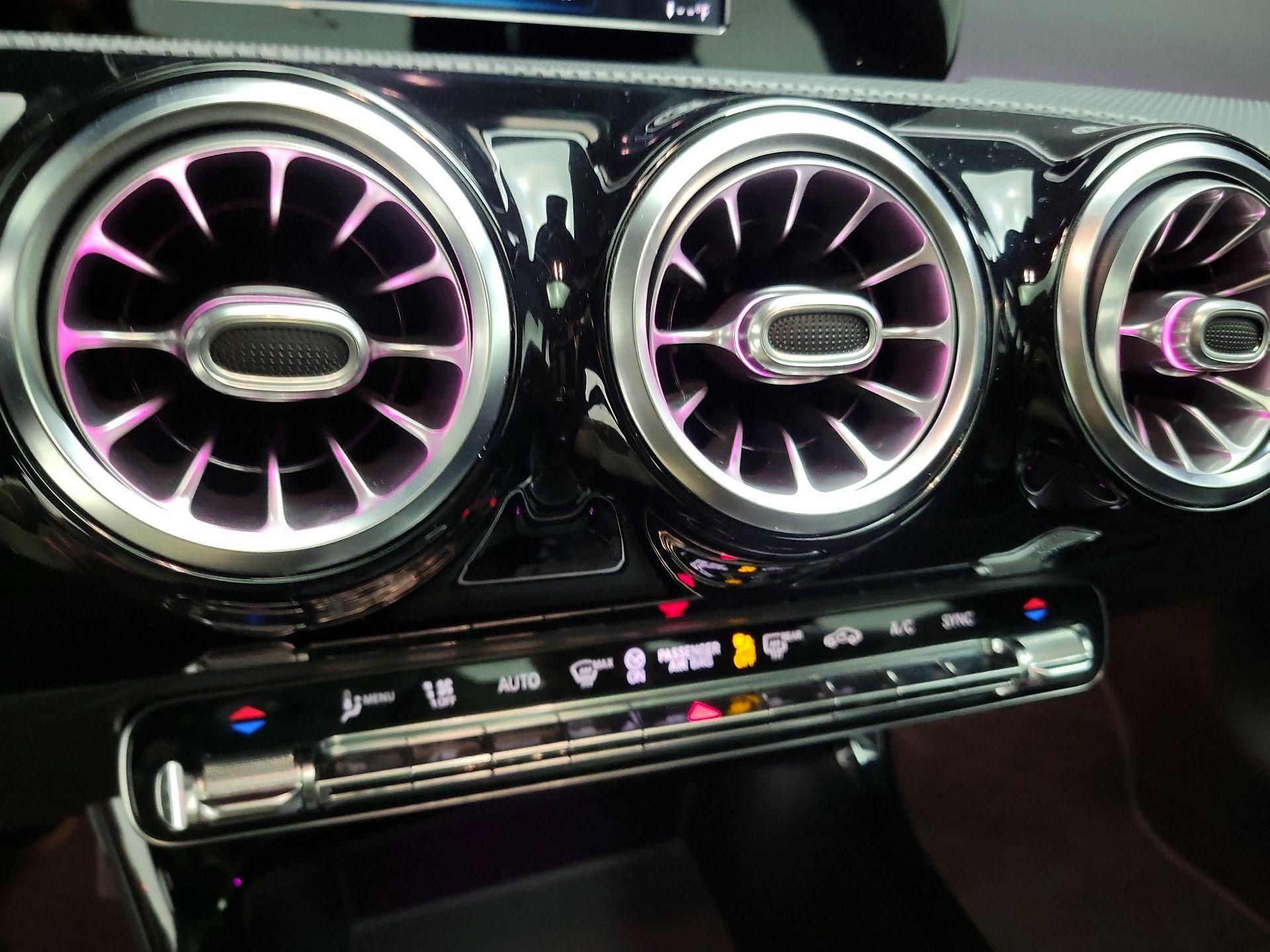 Thumbnail: 2021 Mercedes-Benz CLA - 16