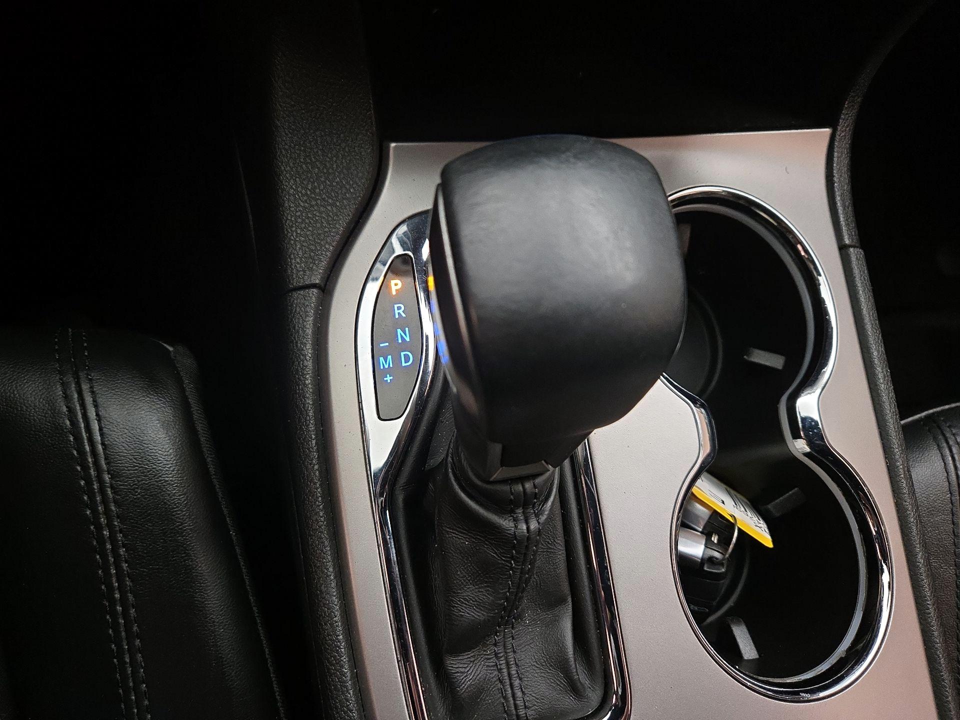 Thumbnail: 2019 Jeep Grand Cherokee - 17