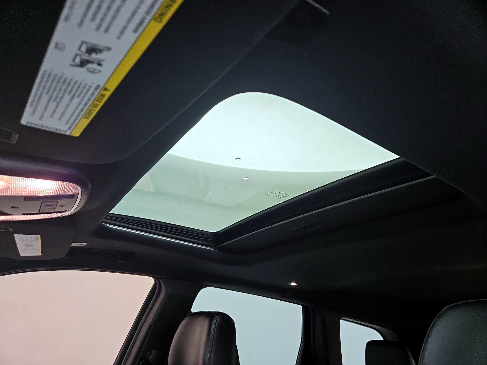 Thumbnail: 2019 Jeep Grand Cherokee - 19