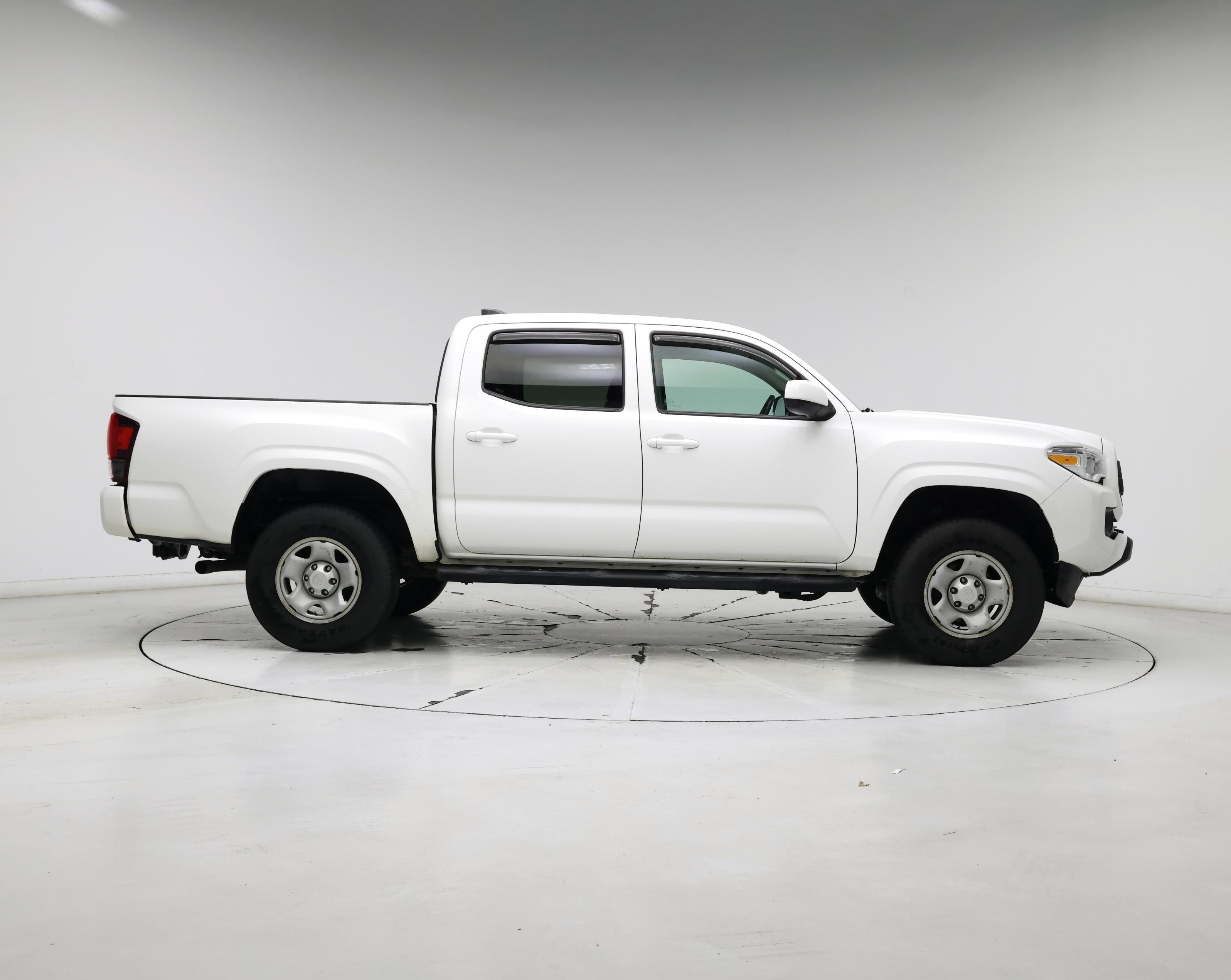 Thumbnail: 2020 Toyota Tacoma - 7