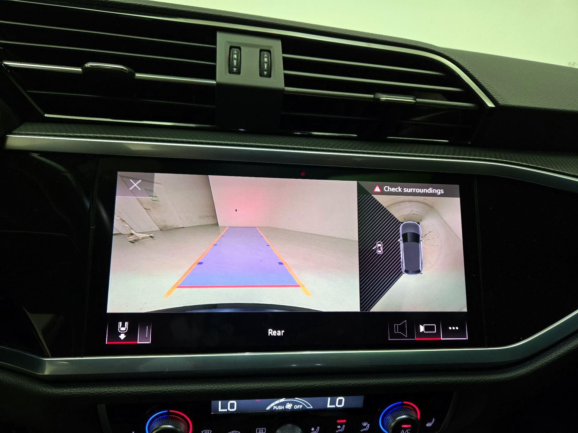 Thumbnail: 2023 Audi Q3 - 15