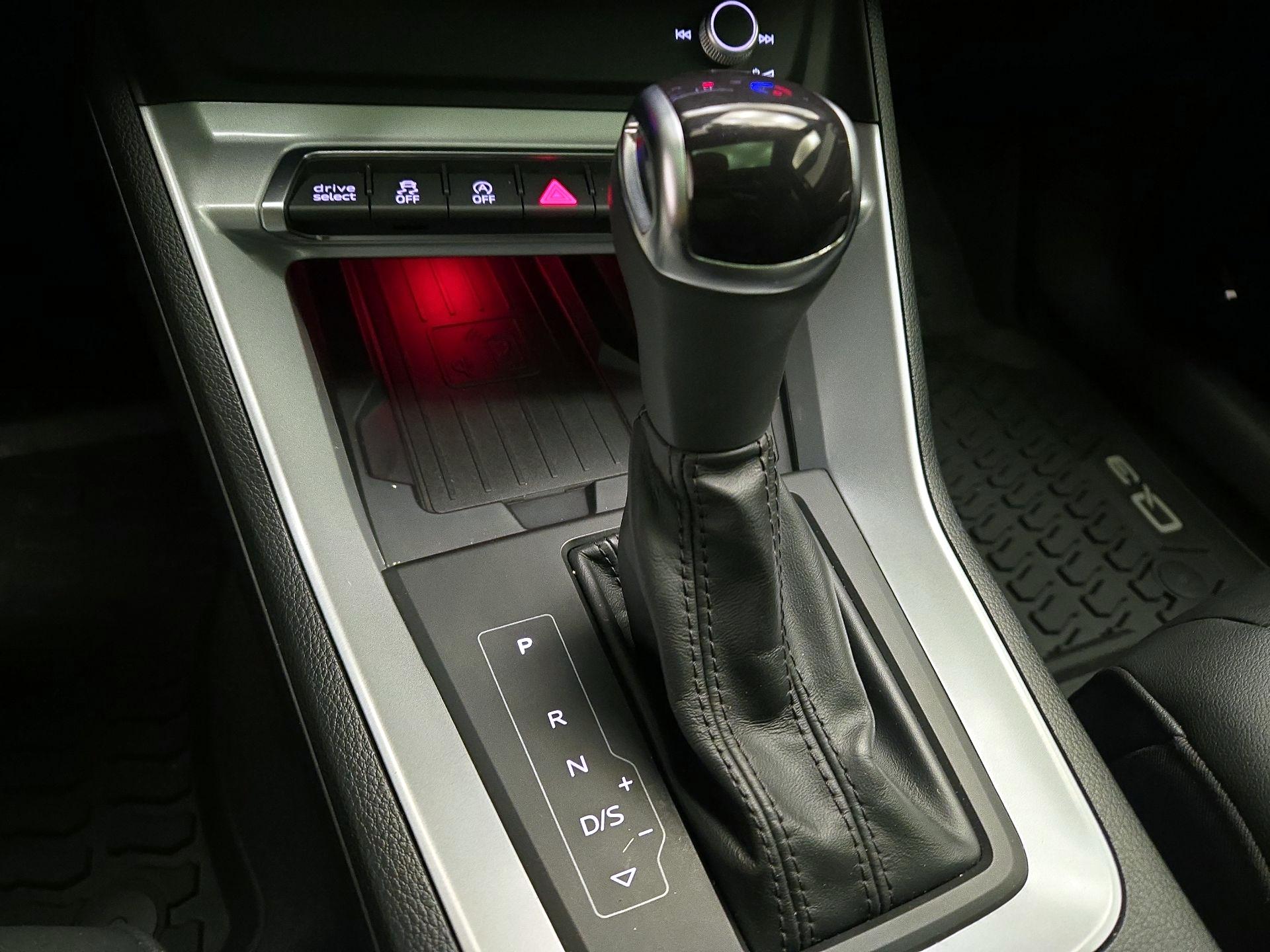 Thumbnail: 2023 Audi Q3 - 18