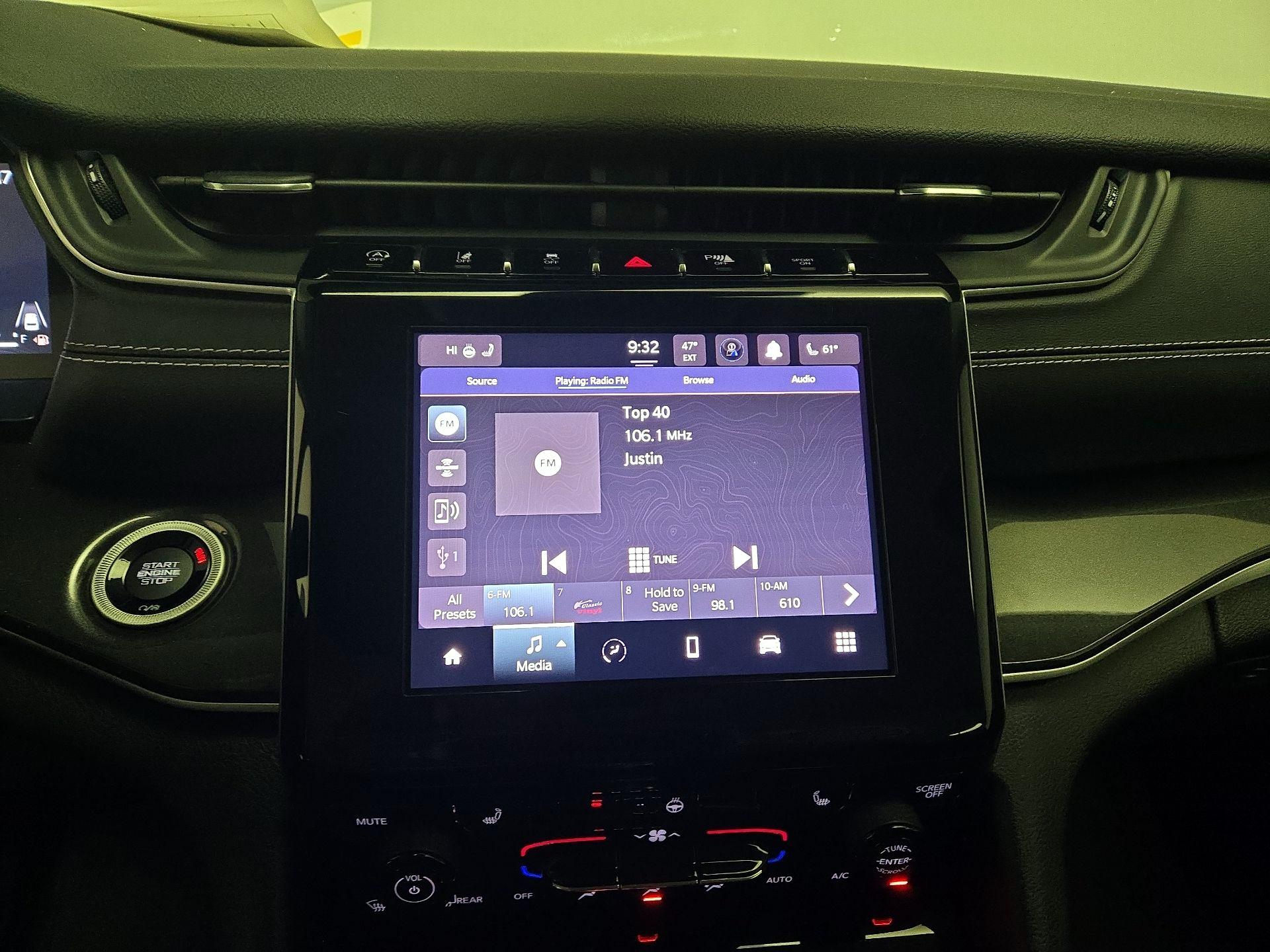 Thumbnail: 2022 Jeep Grand Cherokee - 15