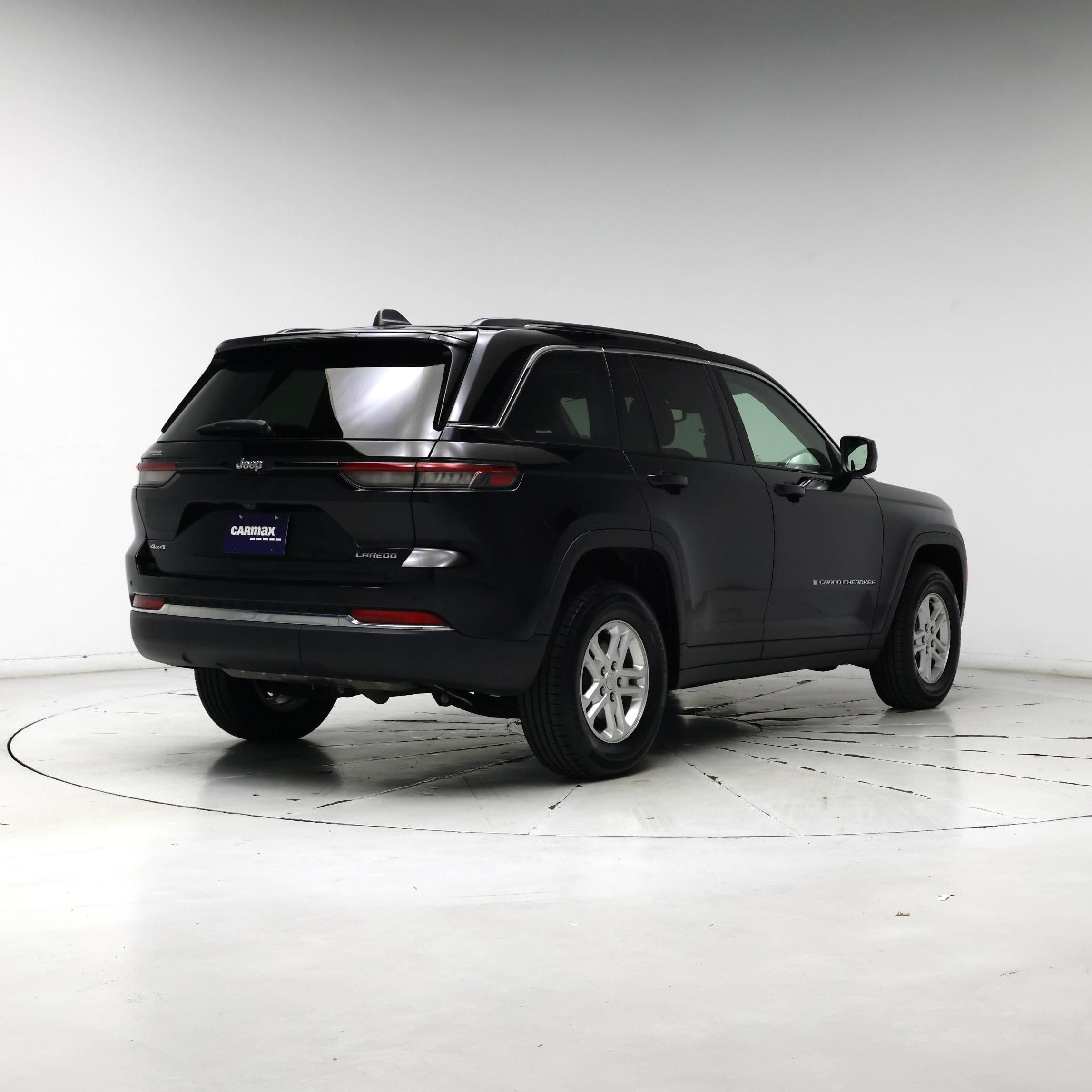 Thumbnail: 2022 Jeep Grand Cherokee - 8