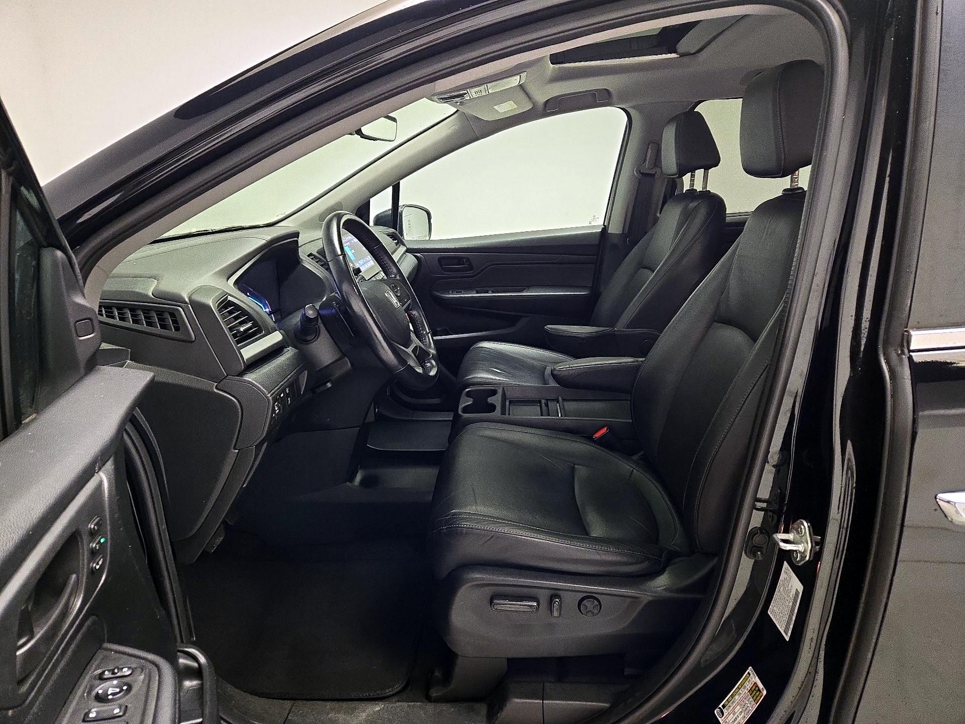 Thumbnail: 2022 Honda Odyssey - 11