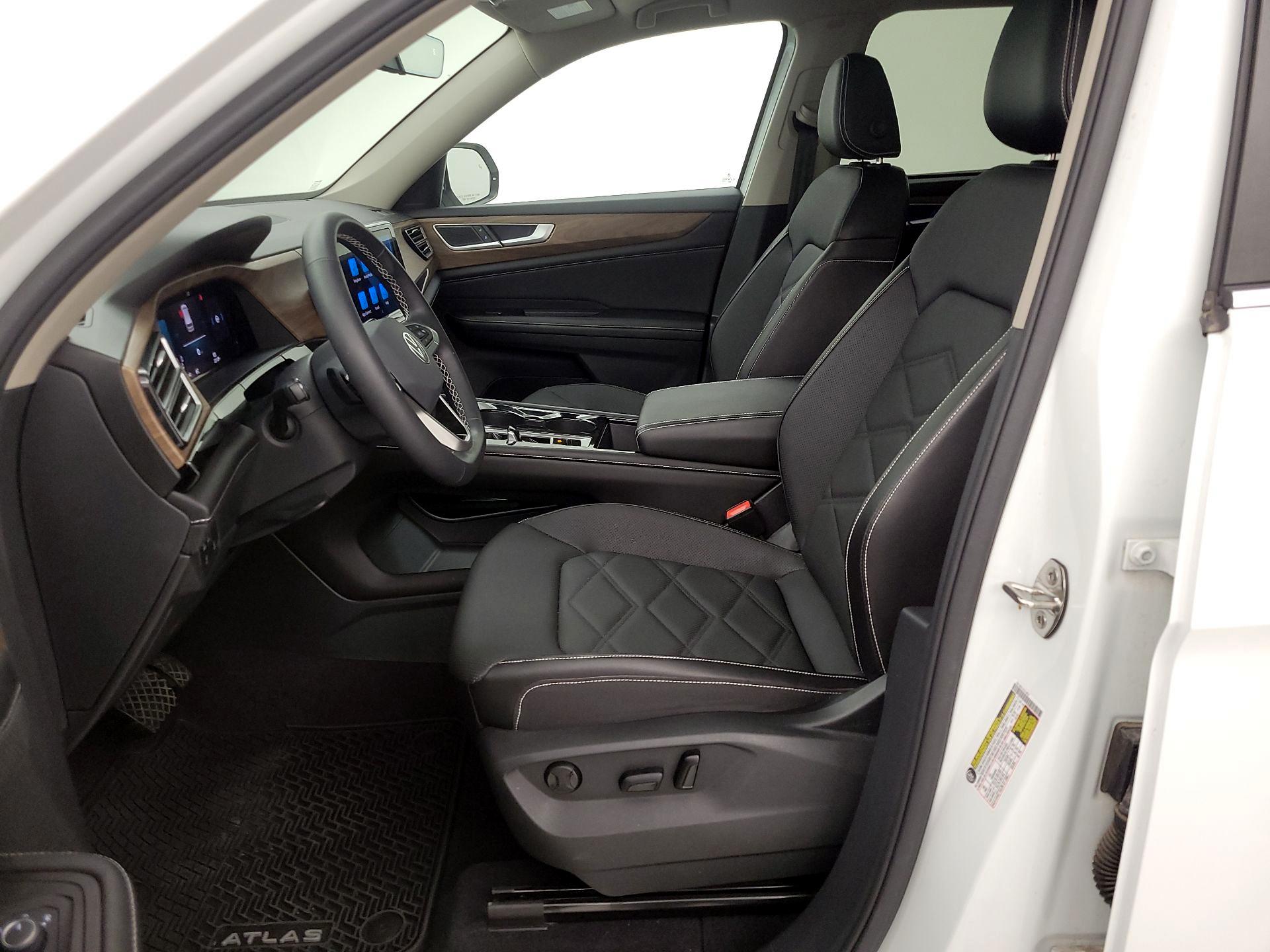 Thumbnail: 2024 Volkswagen Atlas - 11