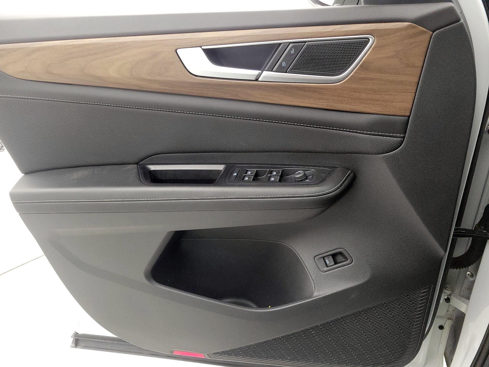 Thumbnail: 2024 Volkswagen Atlas - 12