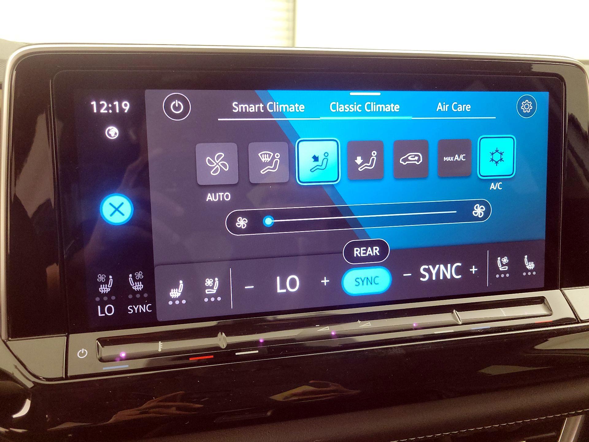 Thumbnail: 2024 Volkswagen Atlas - 16