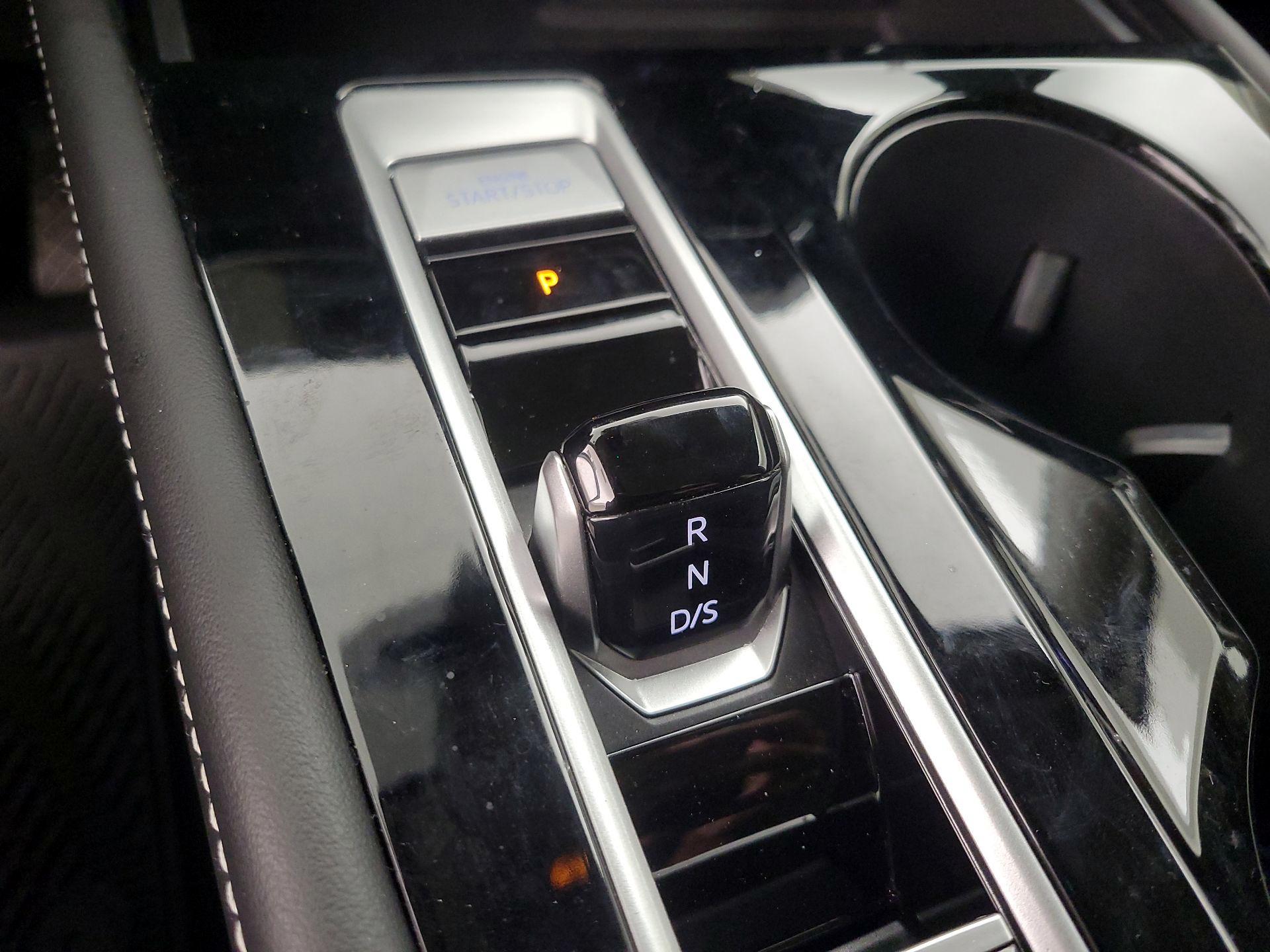 Thumbnail: 2024 Volkswagen Atlas - 17