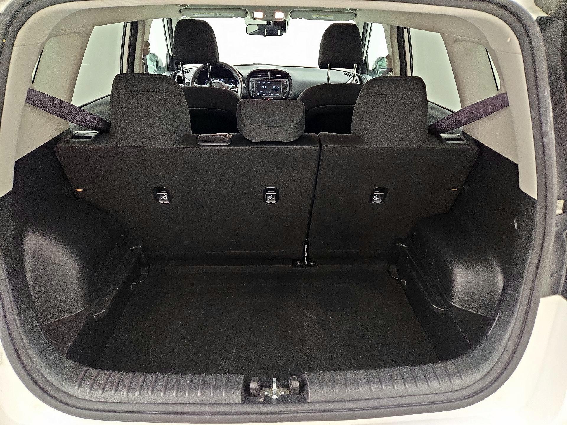 Thumbnail: 2023 Kia Soul - 20