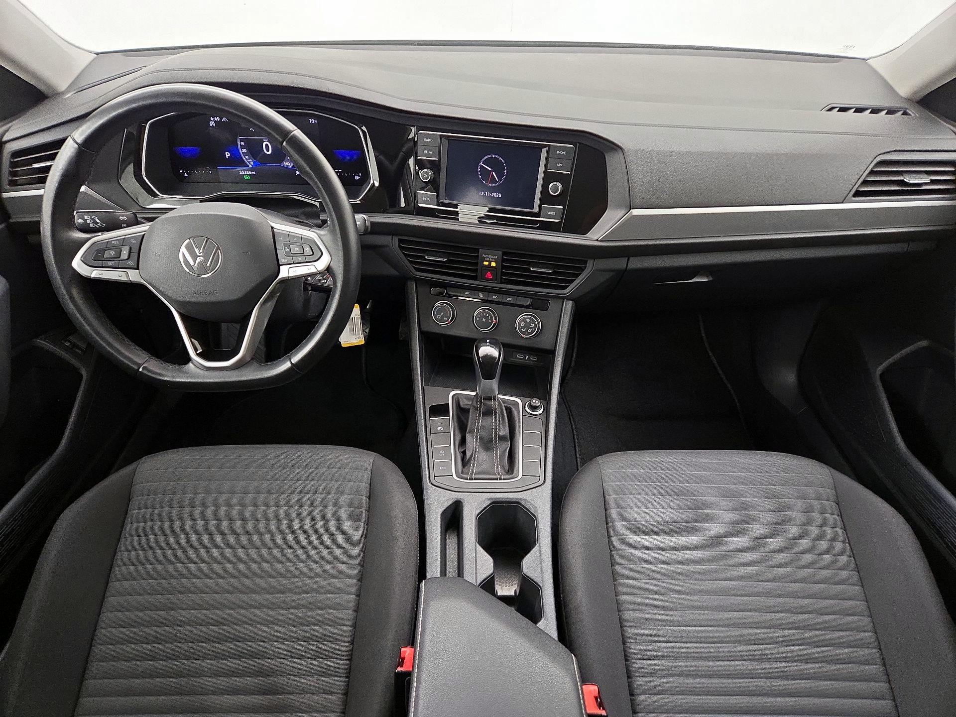 Thumbnail: 2024 Volkswagen Jetta - 9