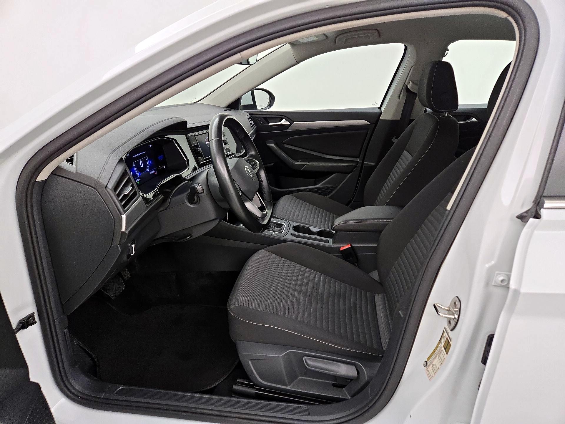 Thumbnail: 2024 Volkswagen Jetta - 11