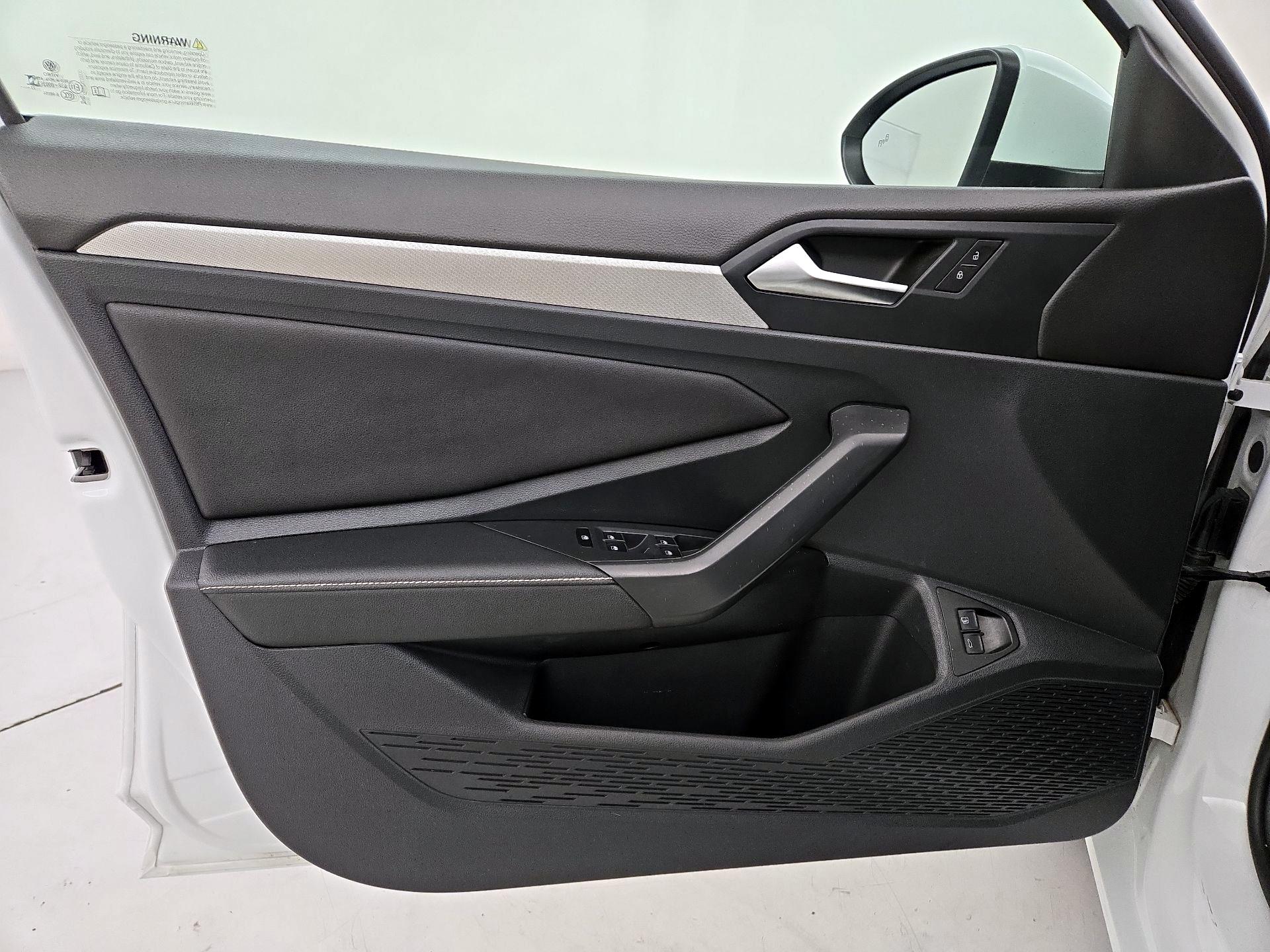 Thumbnail: 2024 Volkswagen Jetta - 12