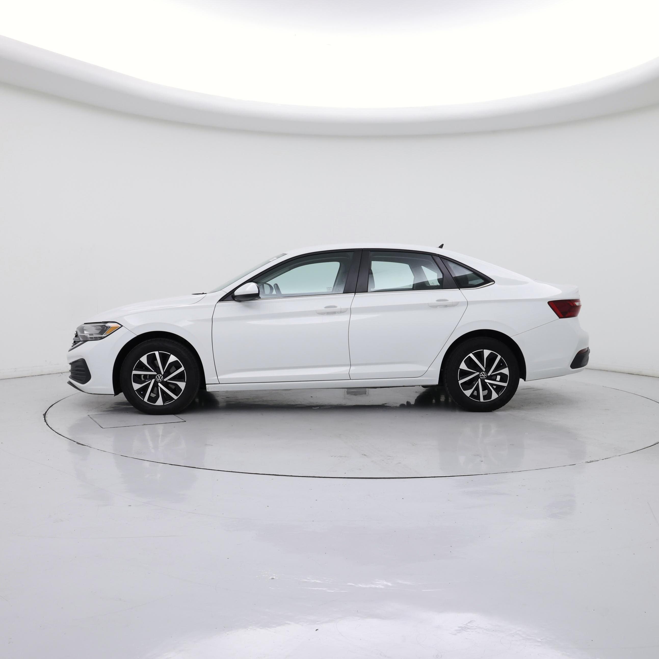 Thumbnail: 2024 Volkswagen Jetta - 3