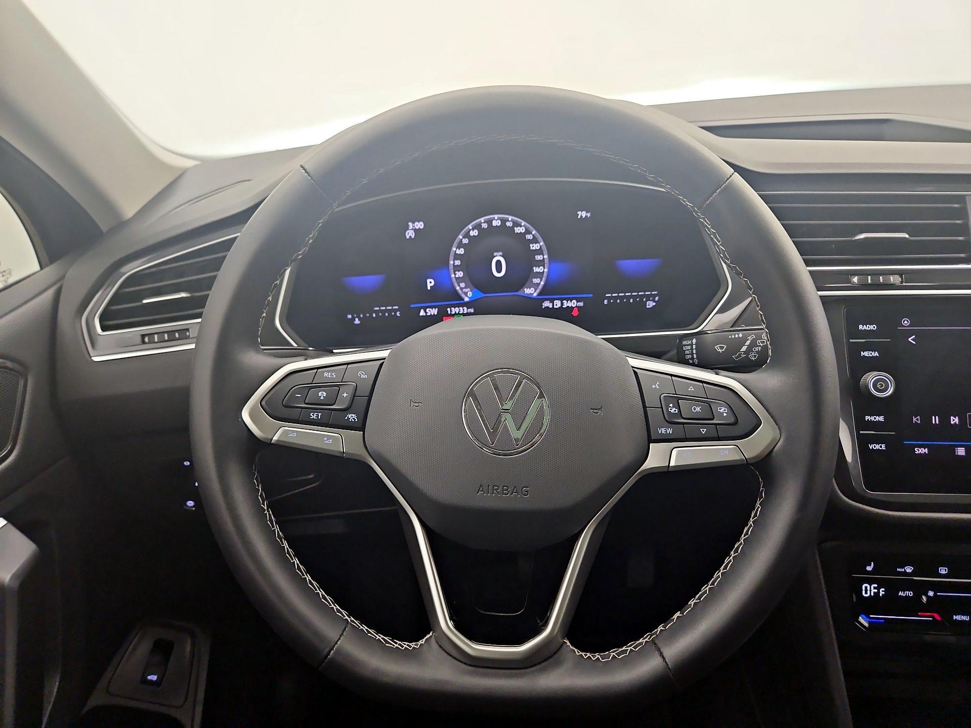 Thumbnail: 2024 Volkswagen Tiguan - 10