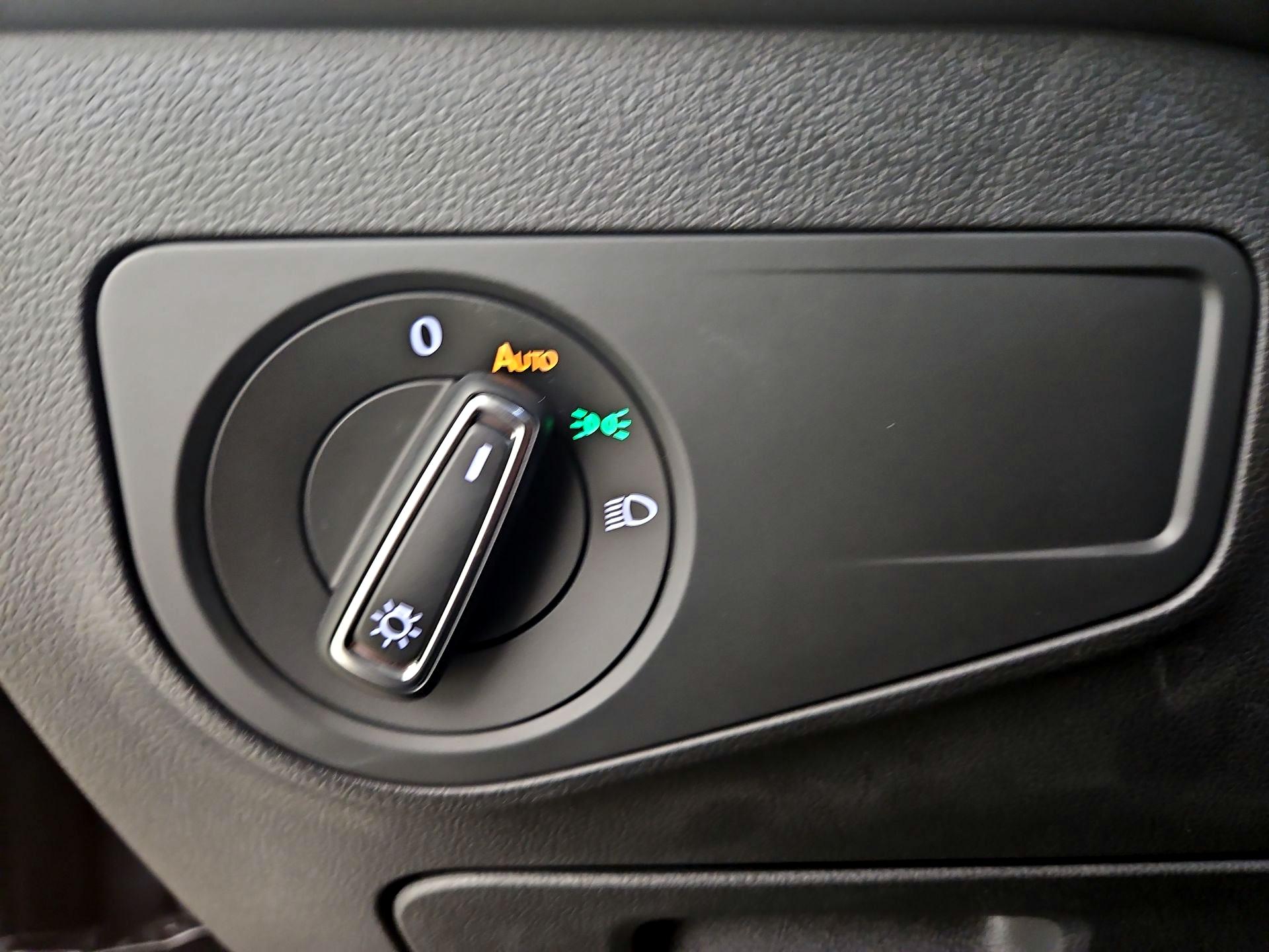 Thumbnail: 2024 Volkswagen Tiguan - 13