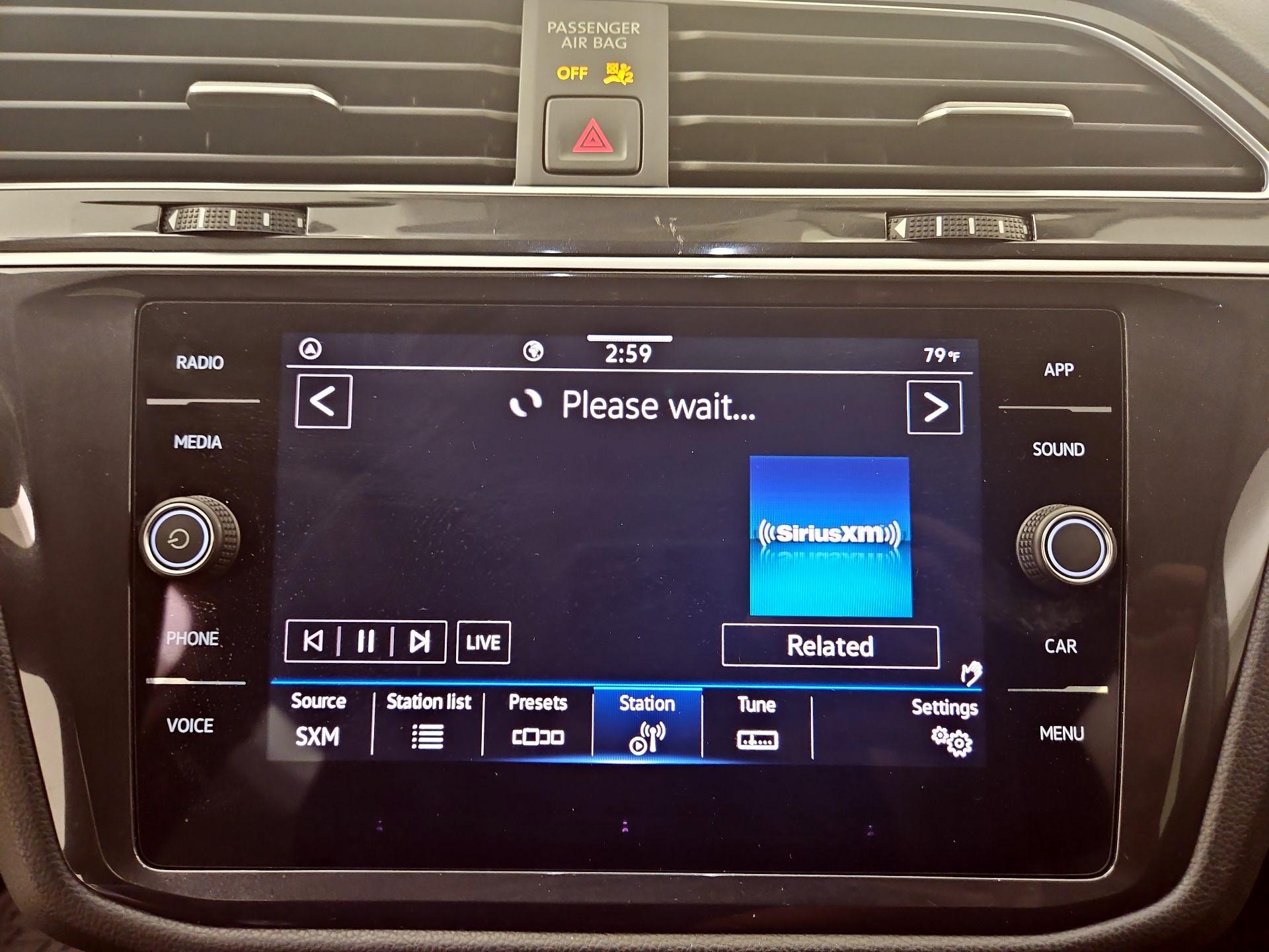 Thumbnail: 2024 Volkswagen Tiguan - 15