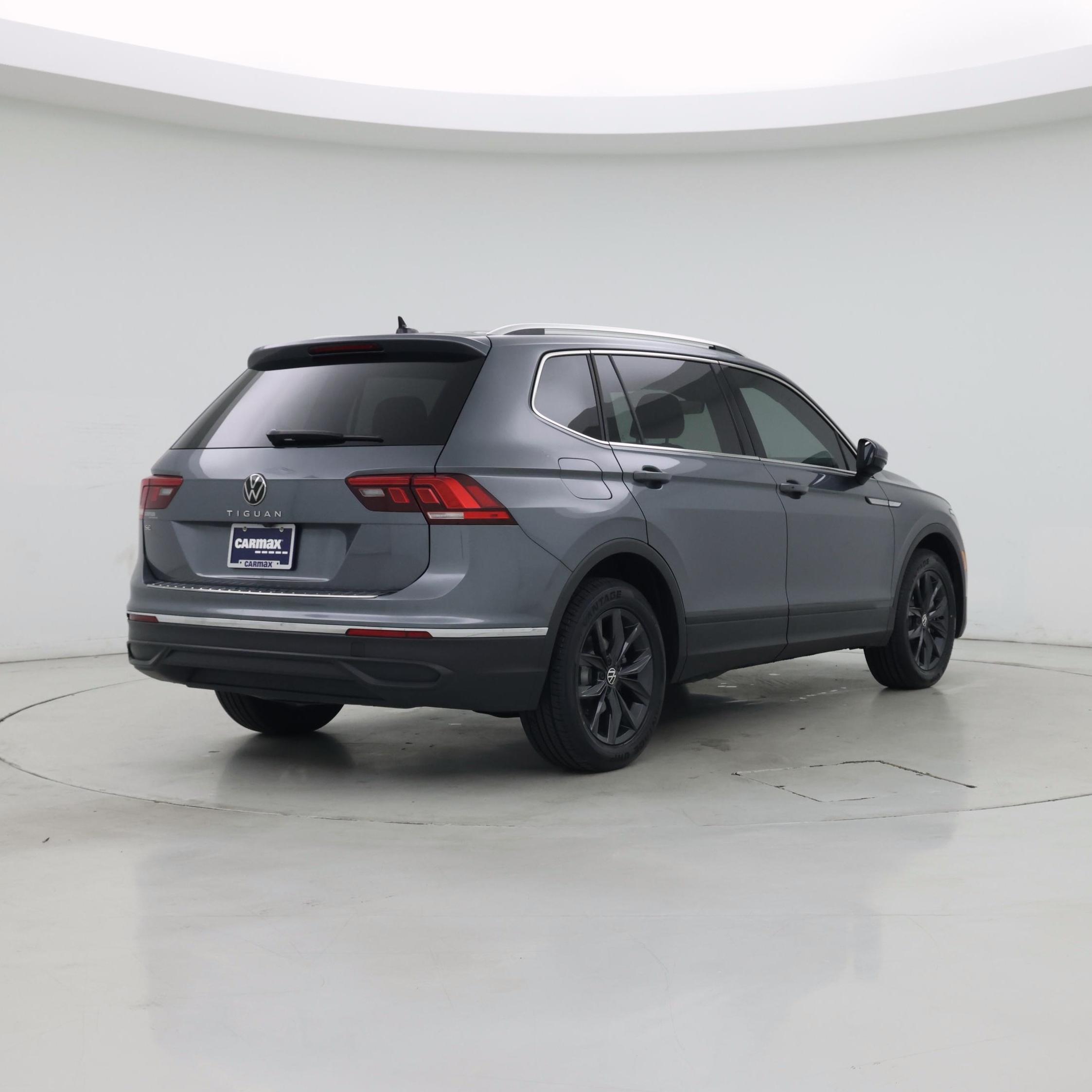 Thumbnail: 2024 Volkswagen Tiguan - 8