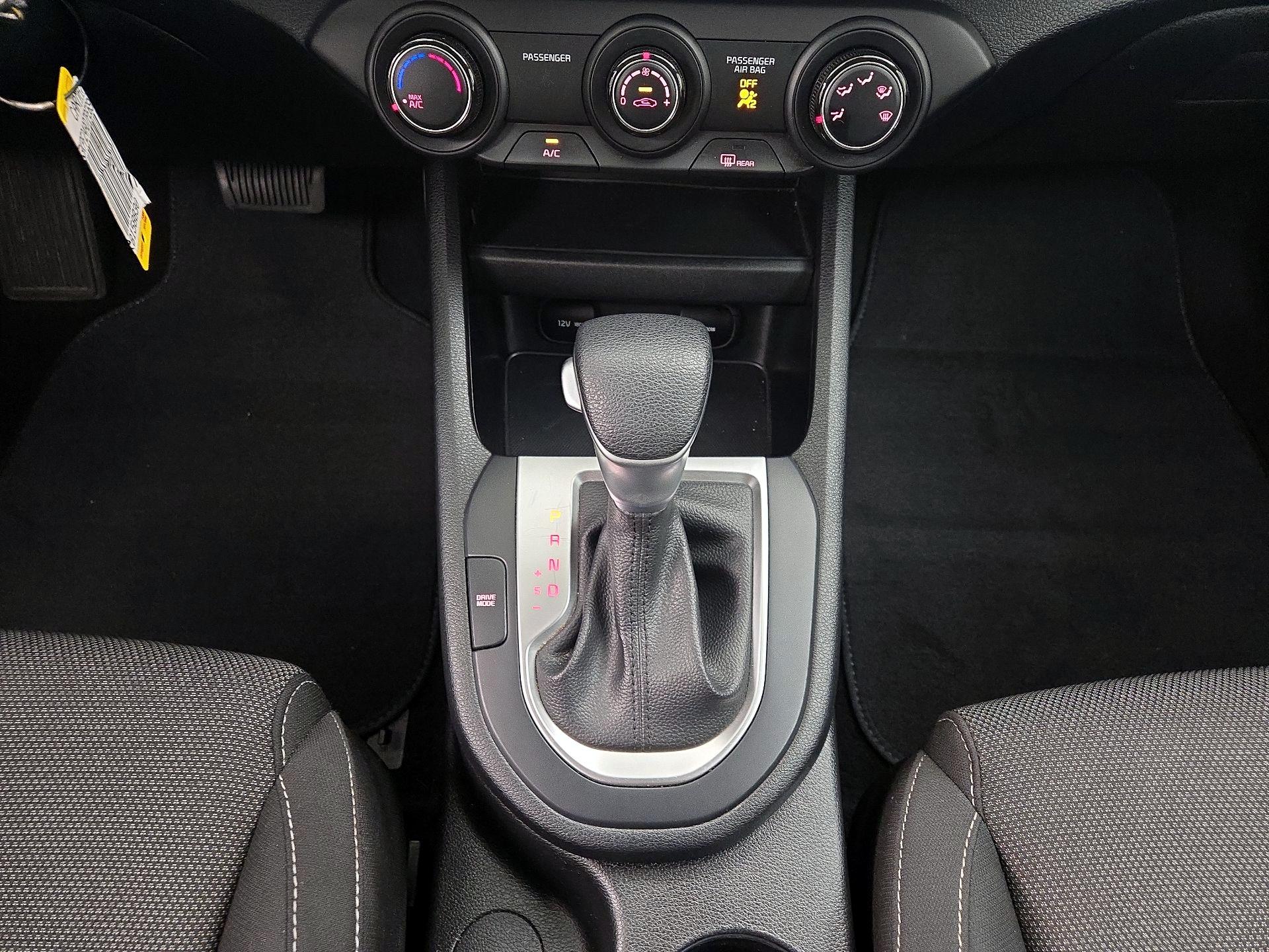 Thumbnail: 2023 Kia Forte - 17