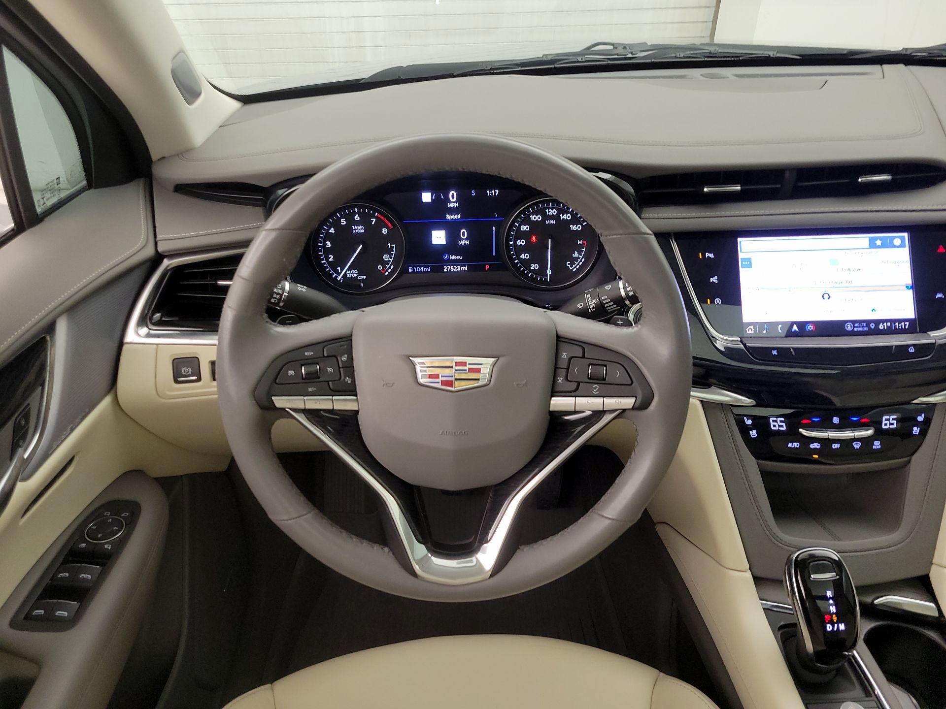 Thumbnail: 2023 Cadillac XT6 - 10
