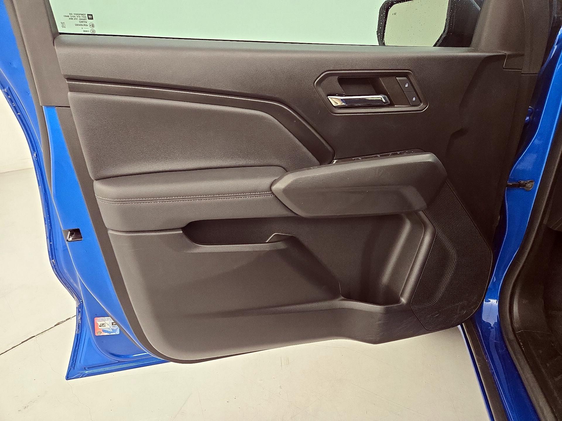 Thumbnail: 2024 Chevrolet Colorado - 12