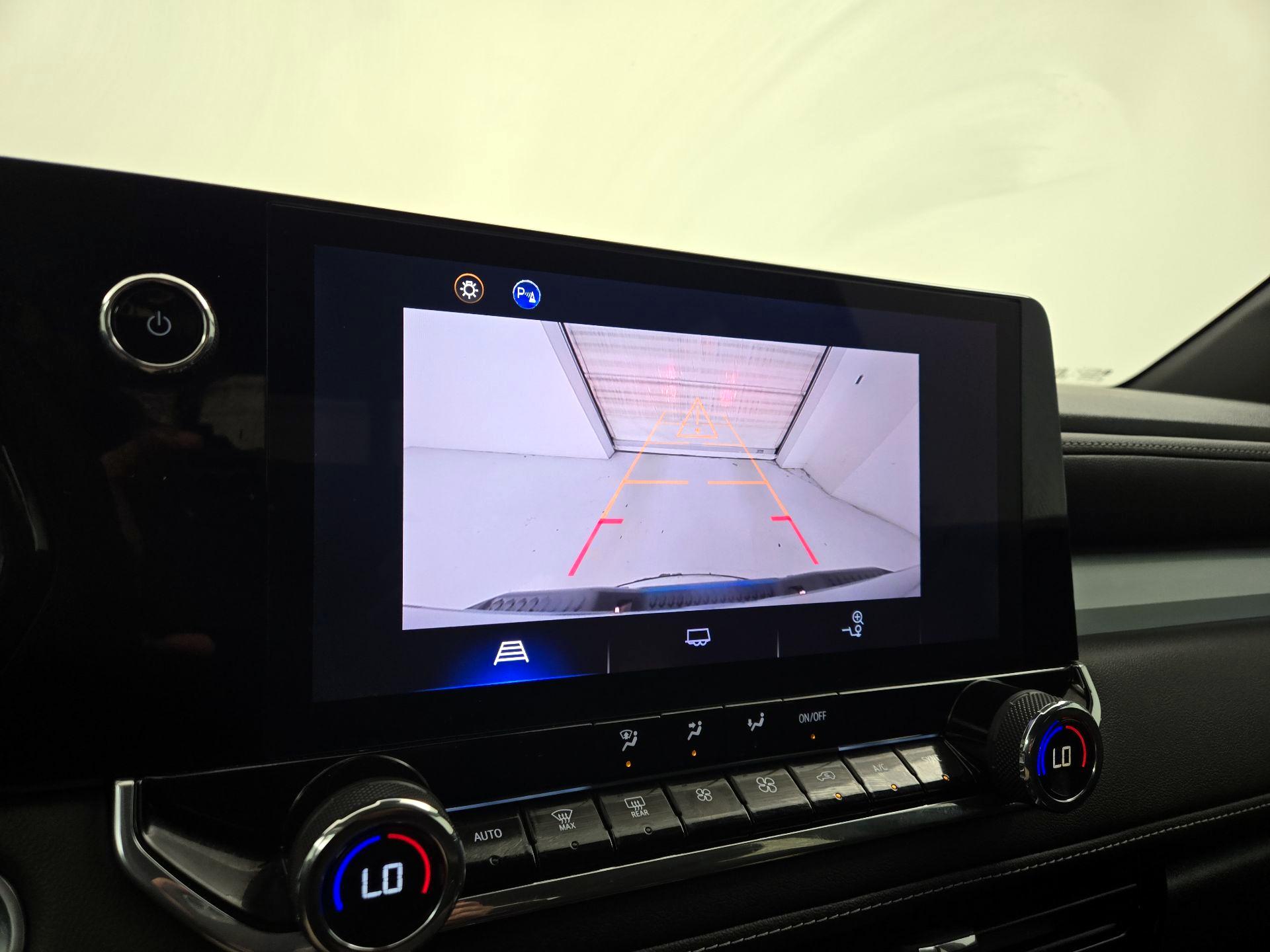 Thumbnail: 2024 Chevrolet Colorado - 14