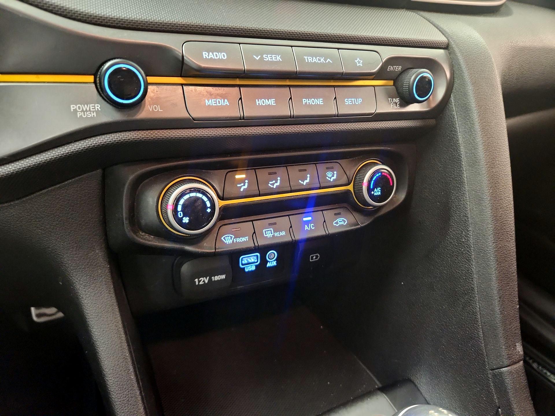 Thumbnail: 2020 Hyundai Veloster - 14