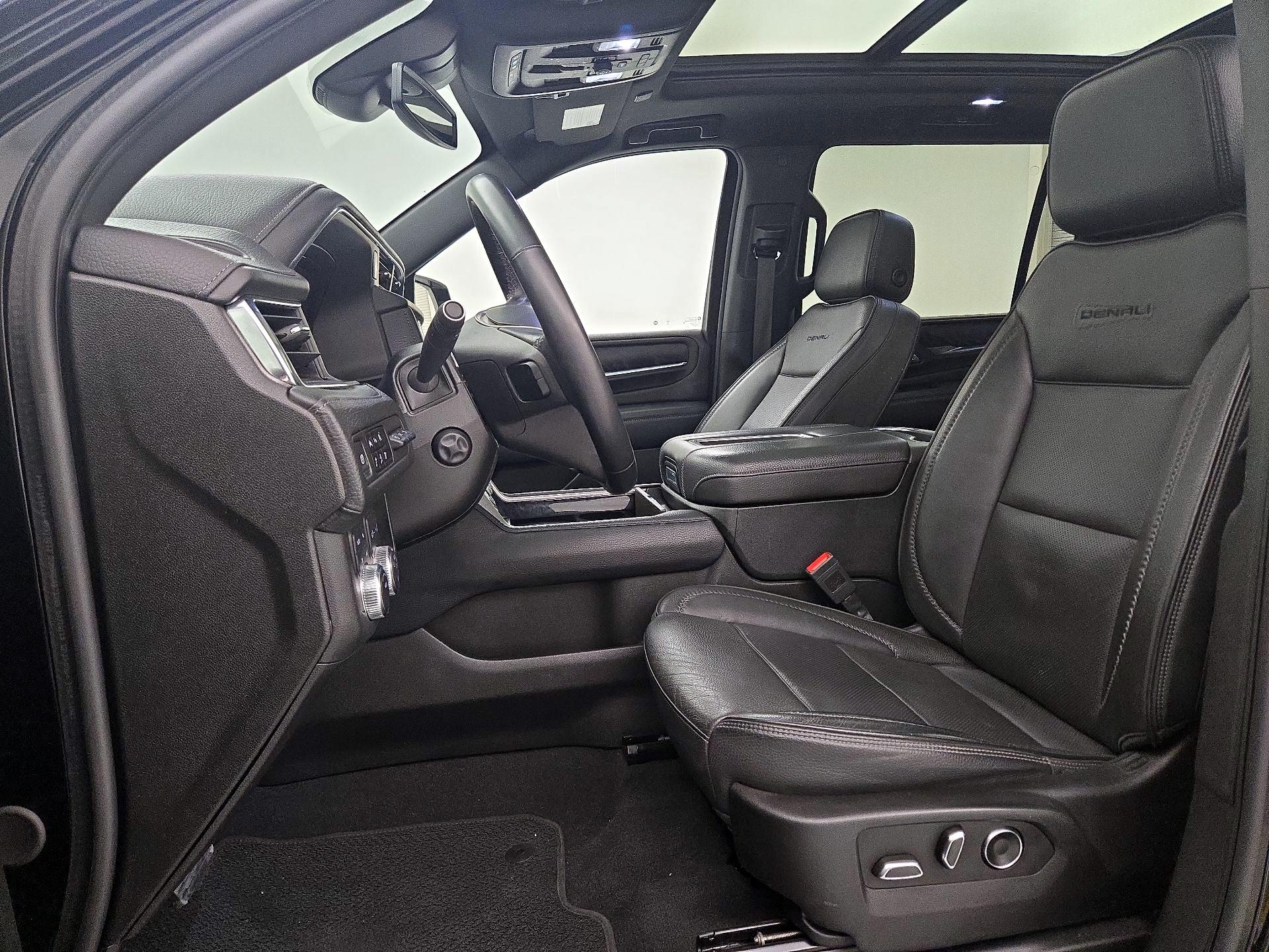 Thumbnail: 2024 GMC Yukon XL - 11