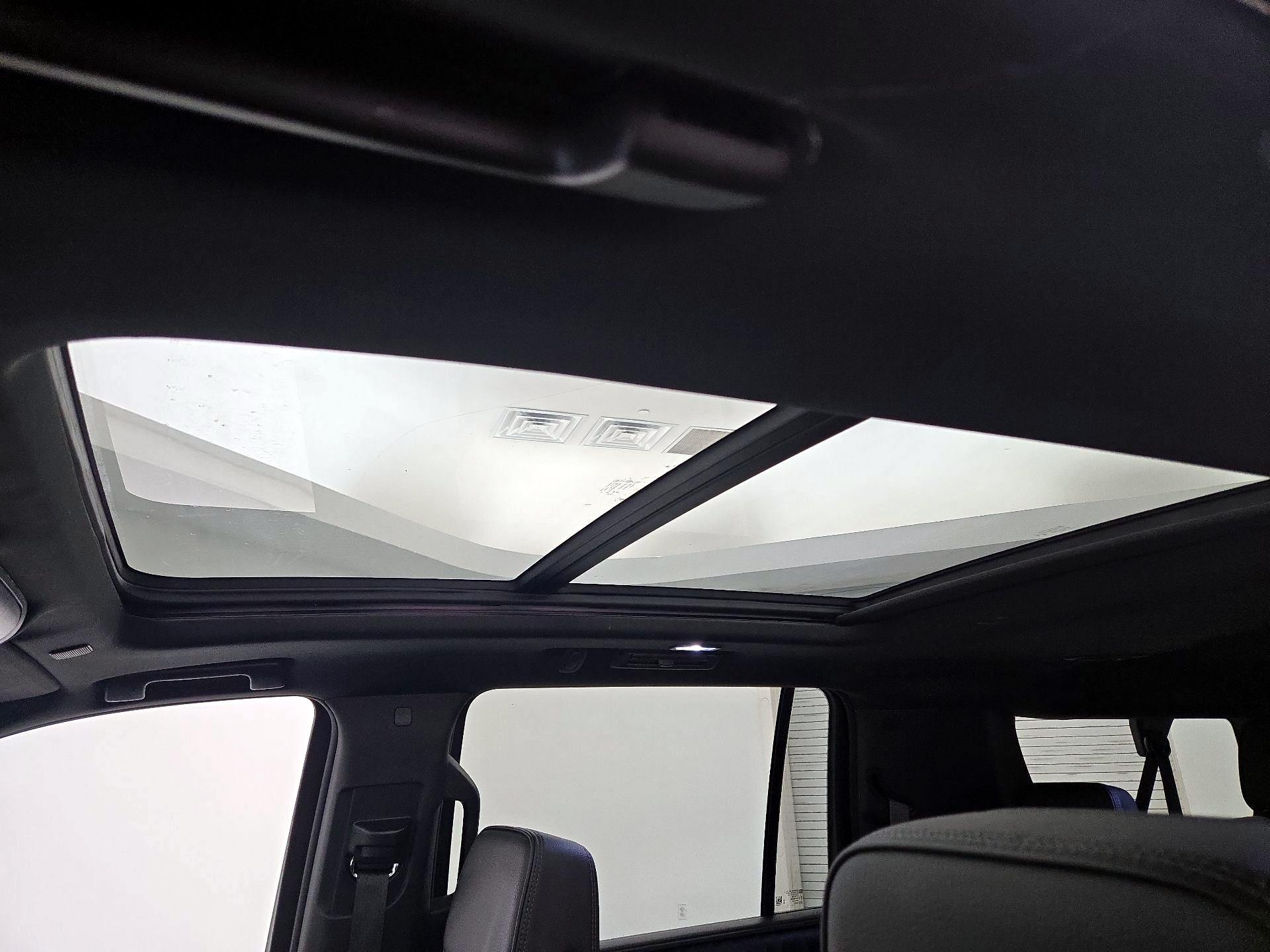 Thumbnail: 2024 GMC Yukon XL - 20