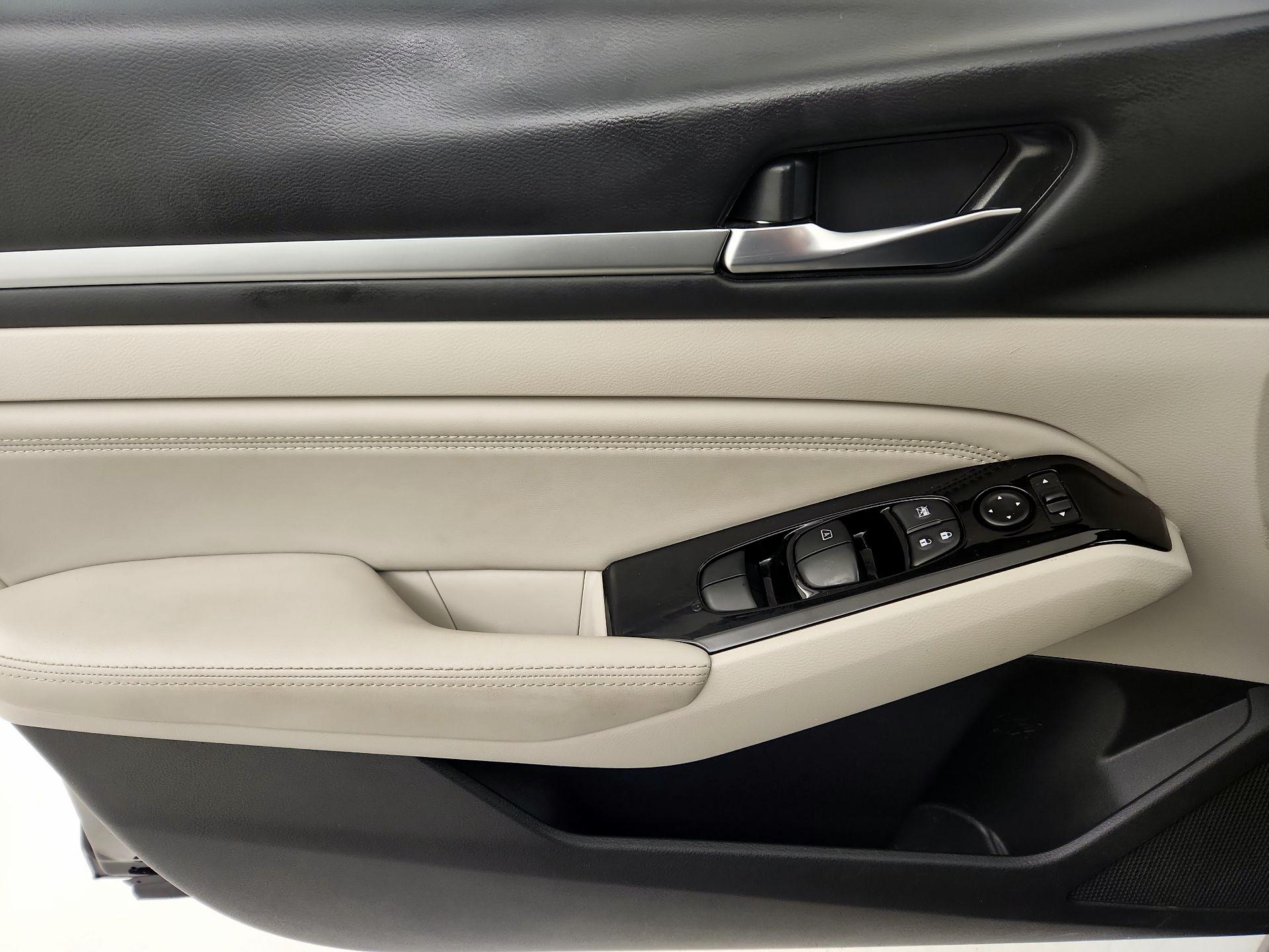 Thumbnail: 2022 Nissan Altima - 12