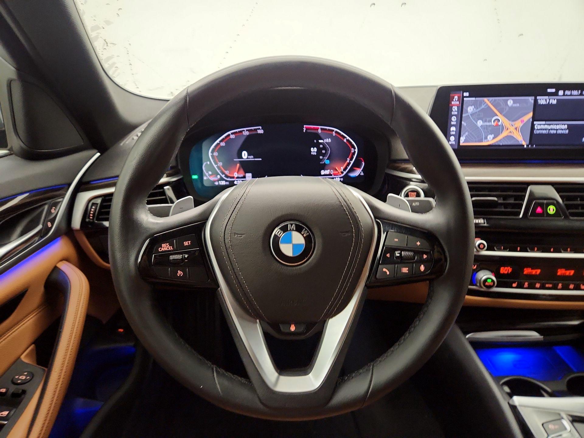 Thumbnail: 2020 BMW 5 Series - 10