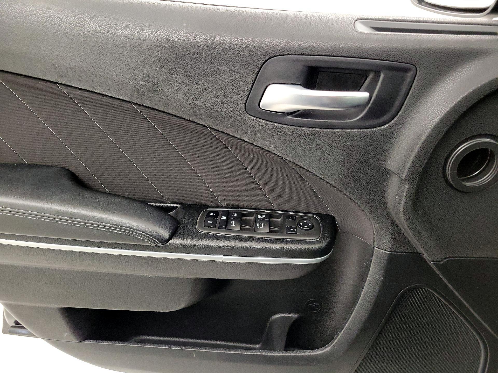 Thumbnail: 2022 Dodge Charger - 12