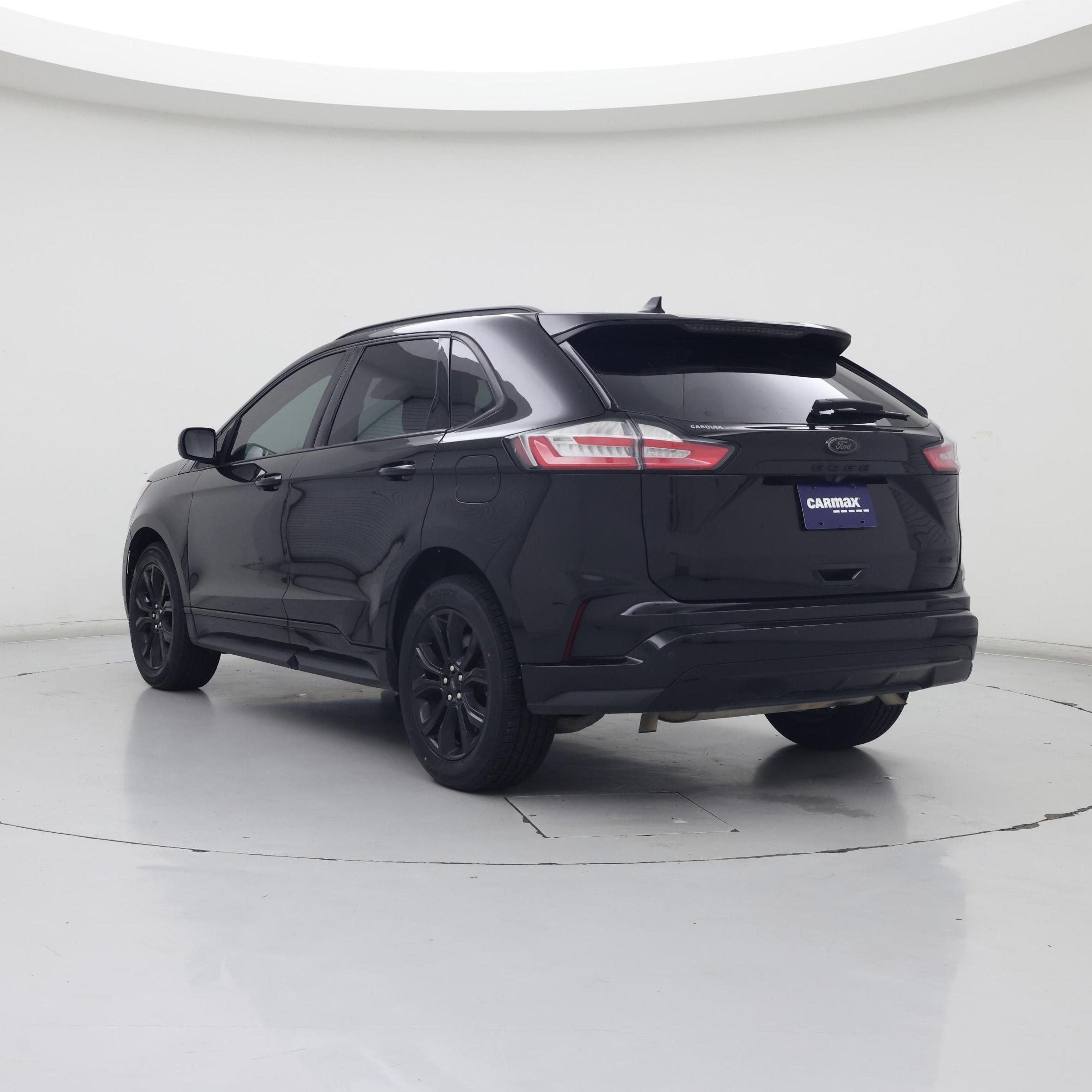 Thumbnail: 2023 Ford Edge - 2