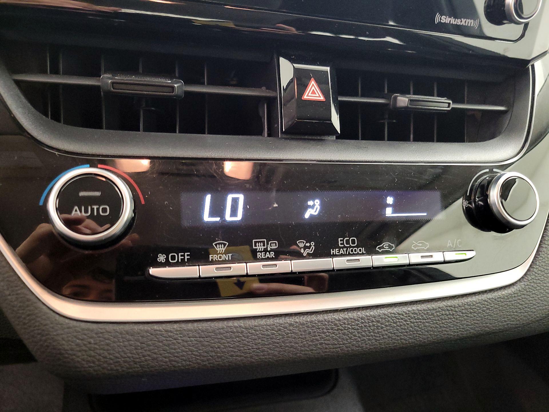 Thumbnail: 2021 Toyota Corolla - 16