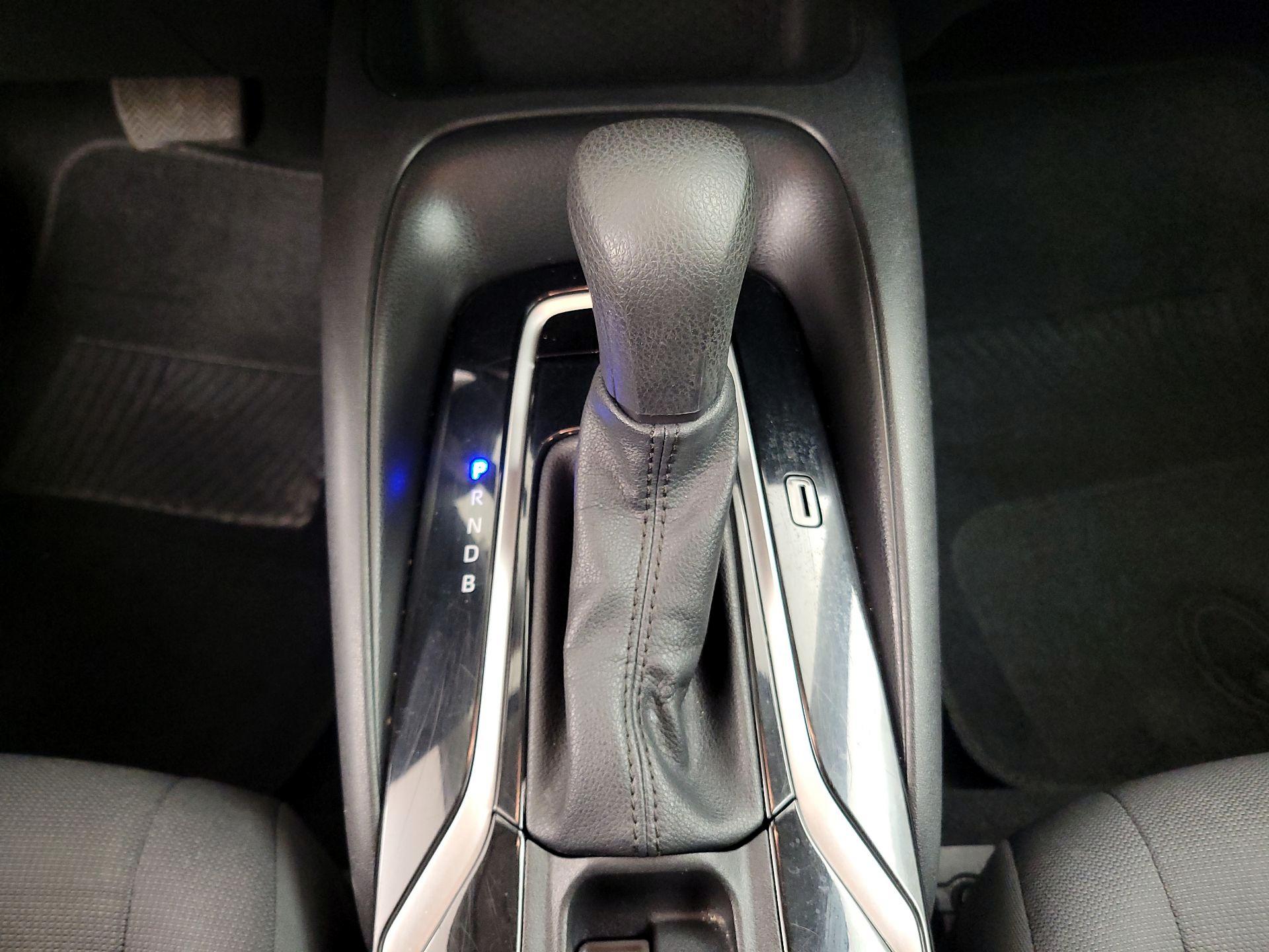 Thumbnail: 2021 Toyota Corolla - 17