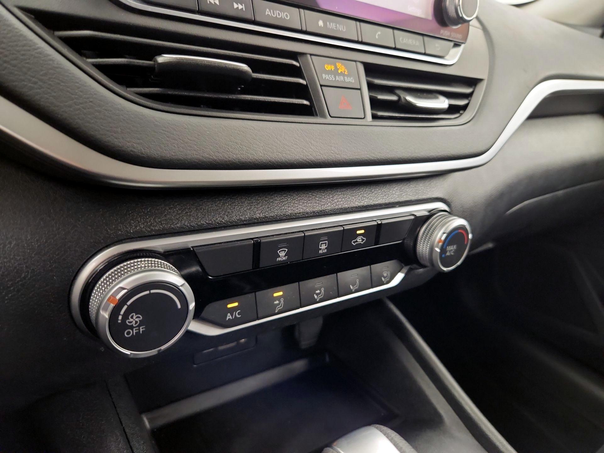 Thumbnail: 2022 Nissan Altima - 16