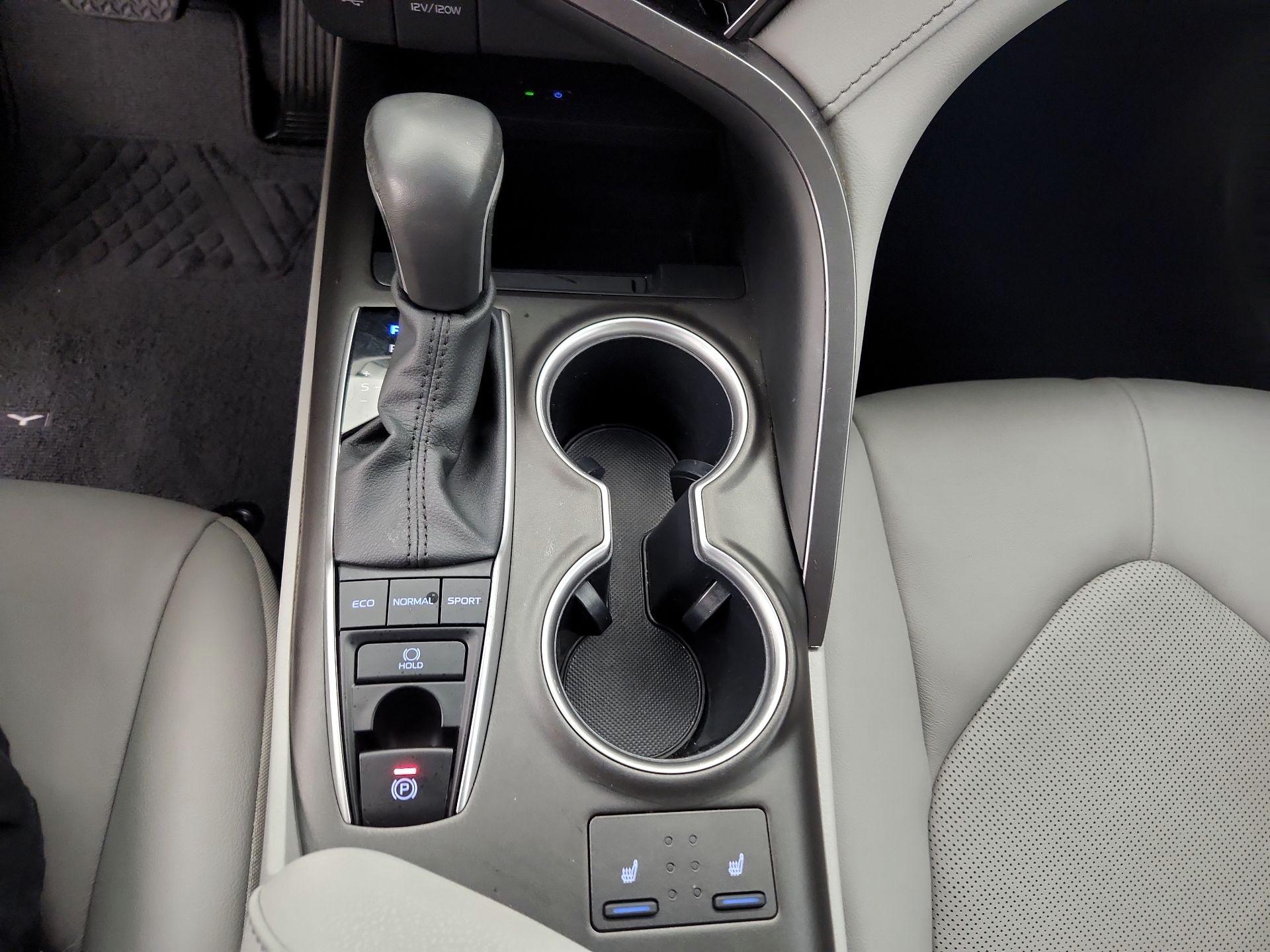 Thumbnail: 2024 Toyota Camry - 17