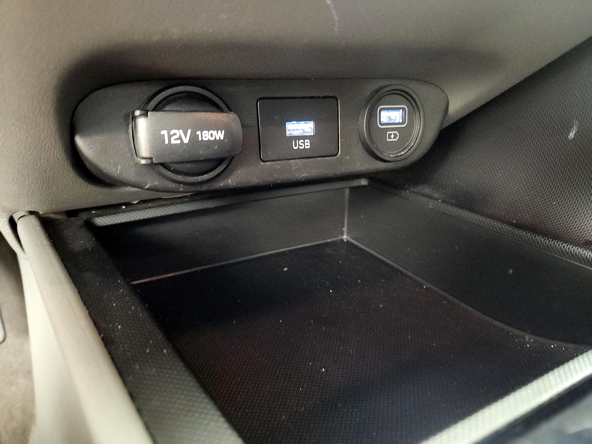 Thumbnail: 2021 Hyundai Elantra - 18