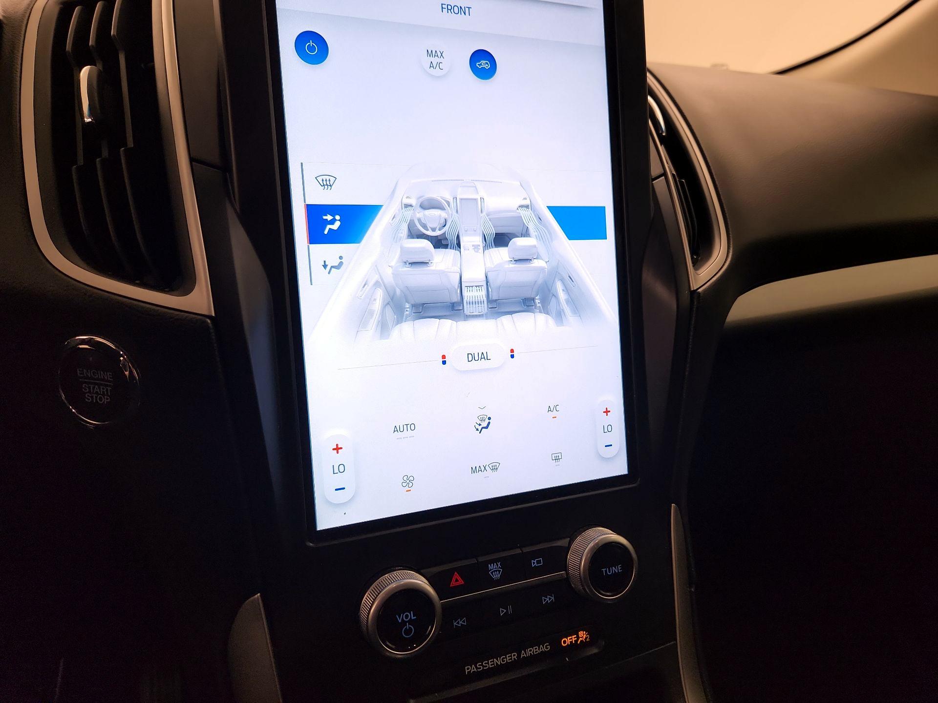 Thumbnail: 2022 Ford Edge - 16