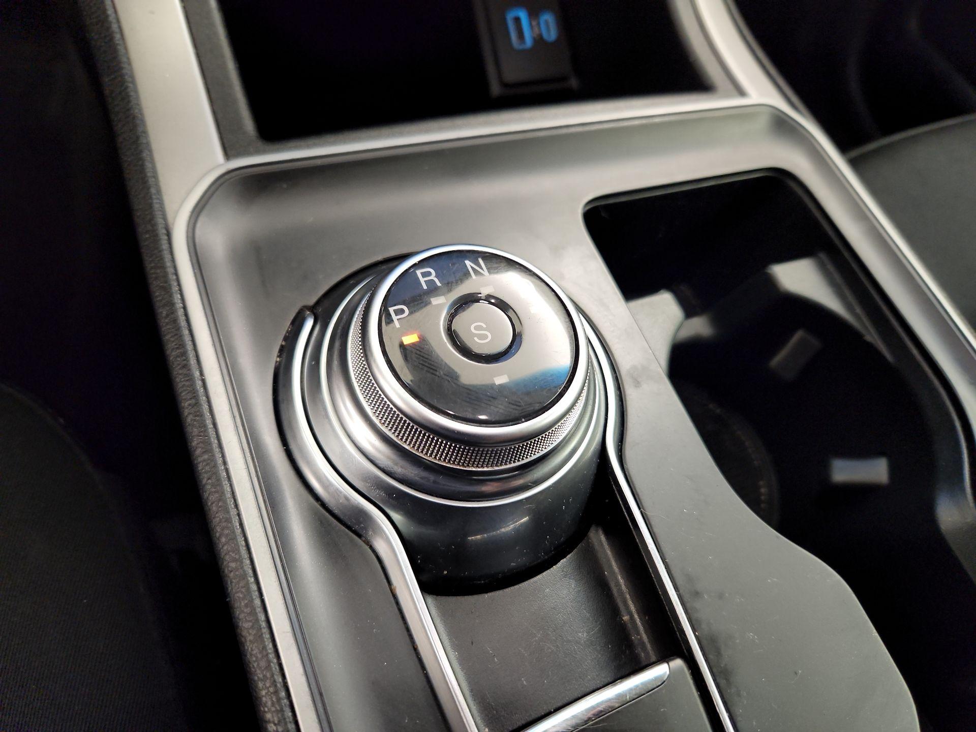 Thumbnail: 2022 Ford Edge - 17