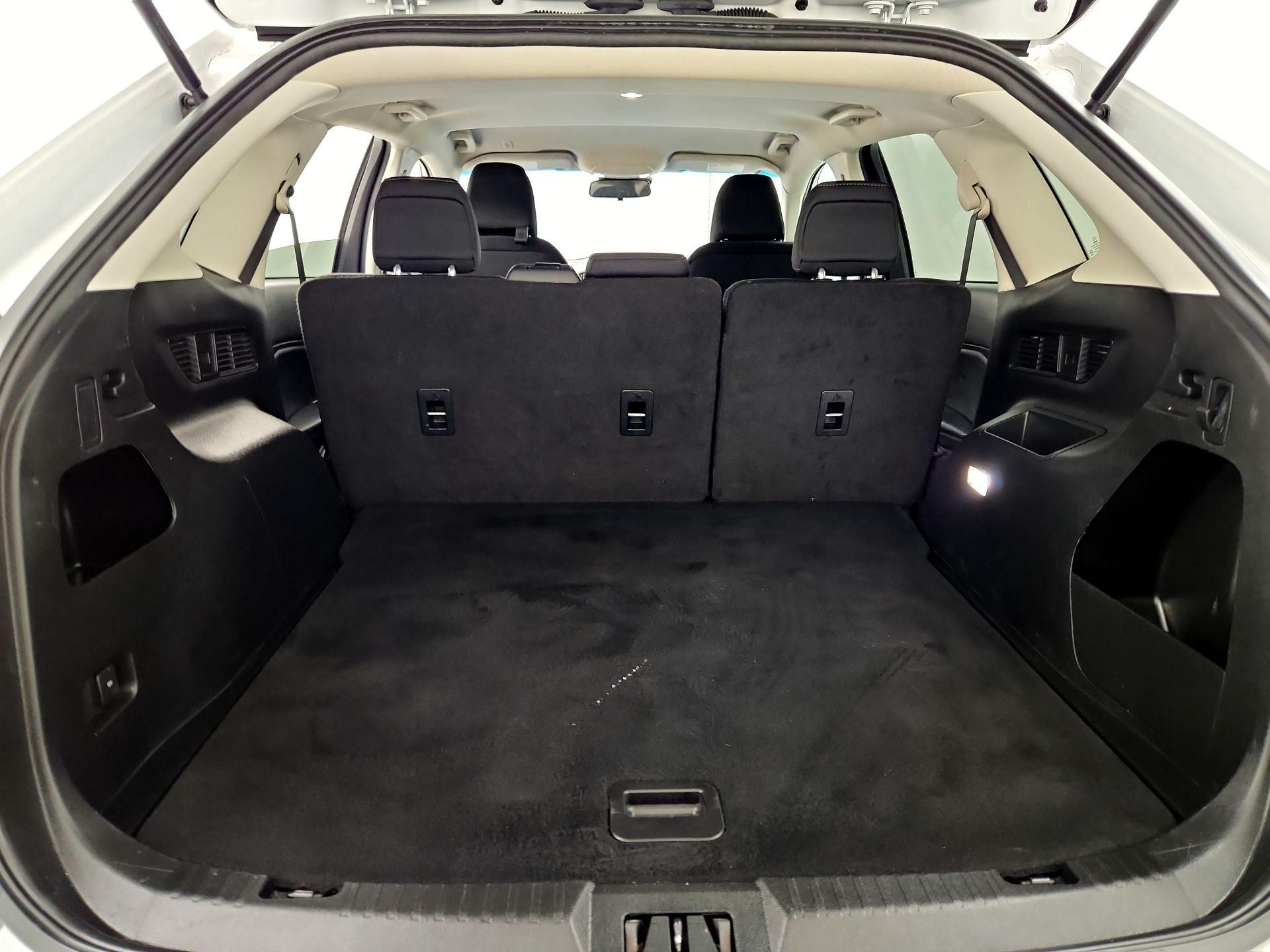 Thumbnail: 2022 Ford Edge - 20