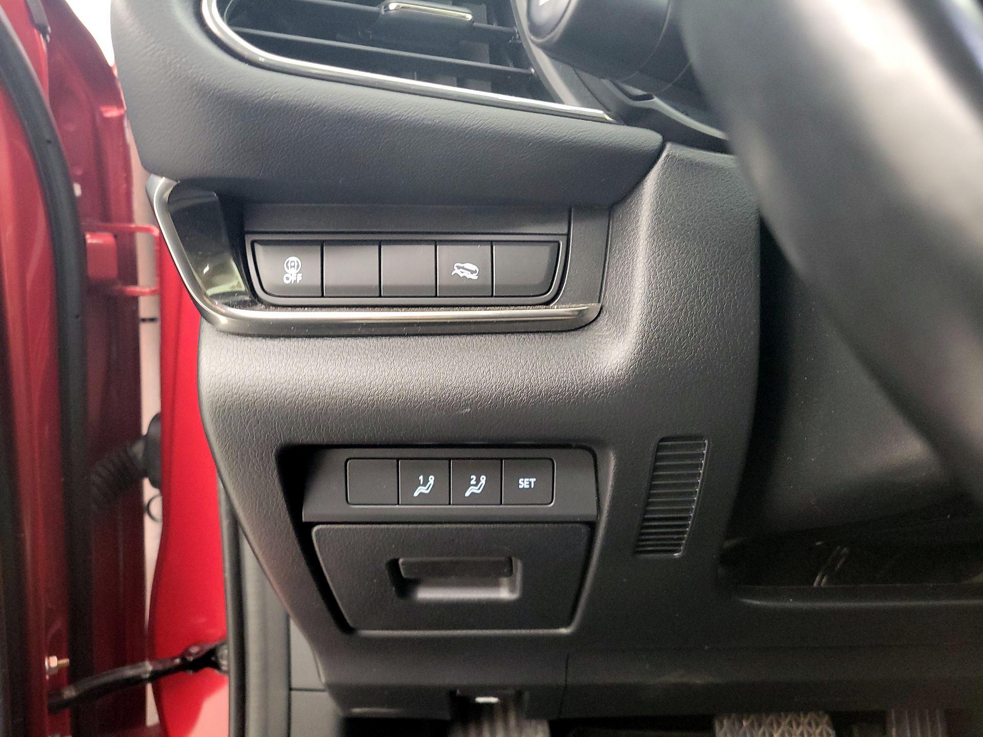 Thumbnail: 2023 Mazda CX-30 - 13