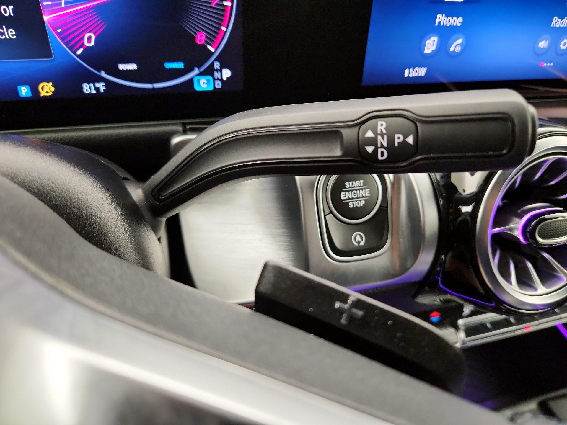 Thumbnail: 2024 Mercedes-Benz GLB - 17