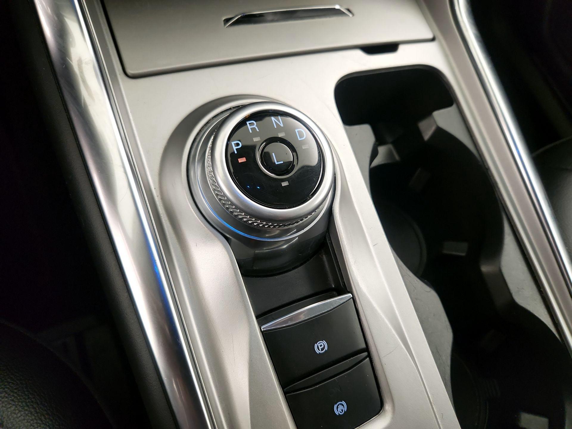 Thumbnail: 2023 Ford Explorer - 18